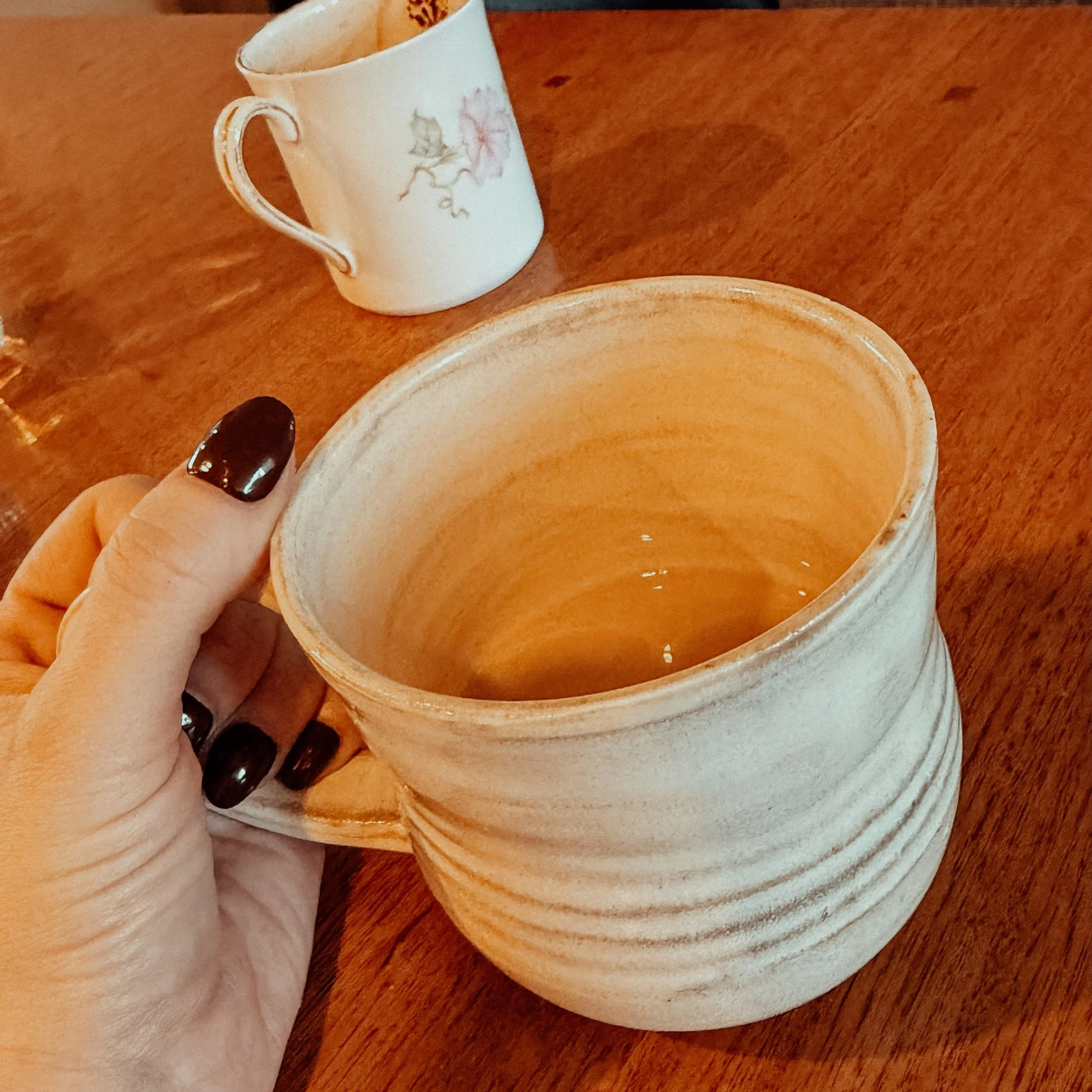 There is something so special about sitting together over a warm cup of tea, long after your baby has been born.

This is what postnatal care looks like when you have continuity of care.

No rushing. No time limits. No feeling like just another appoi