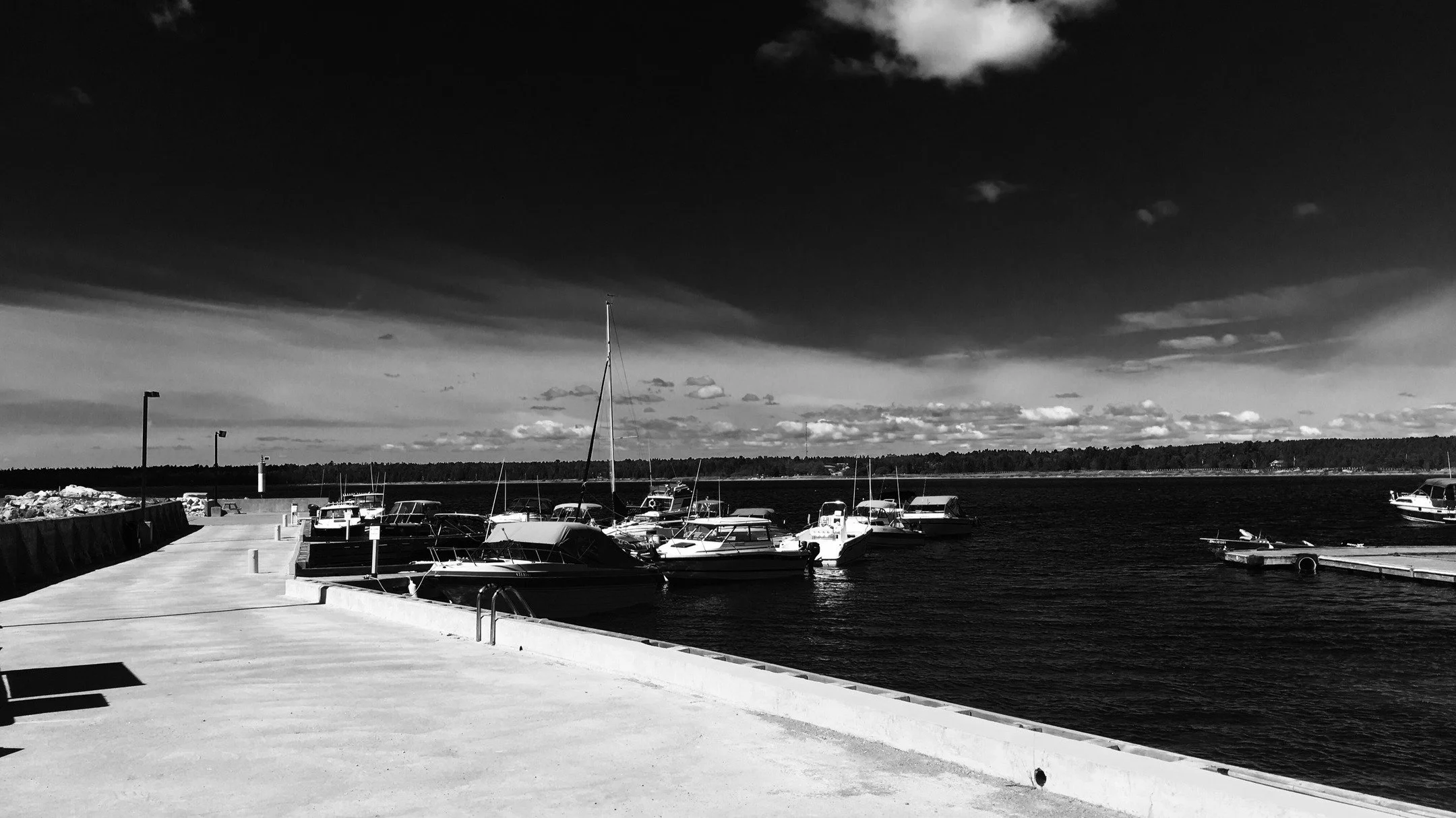 Lakes of the North
#canada #2016 #dodgechallenger #roadtrip