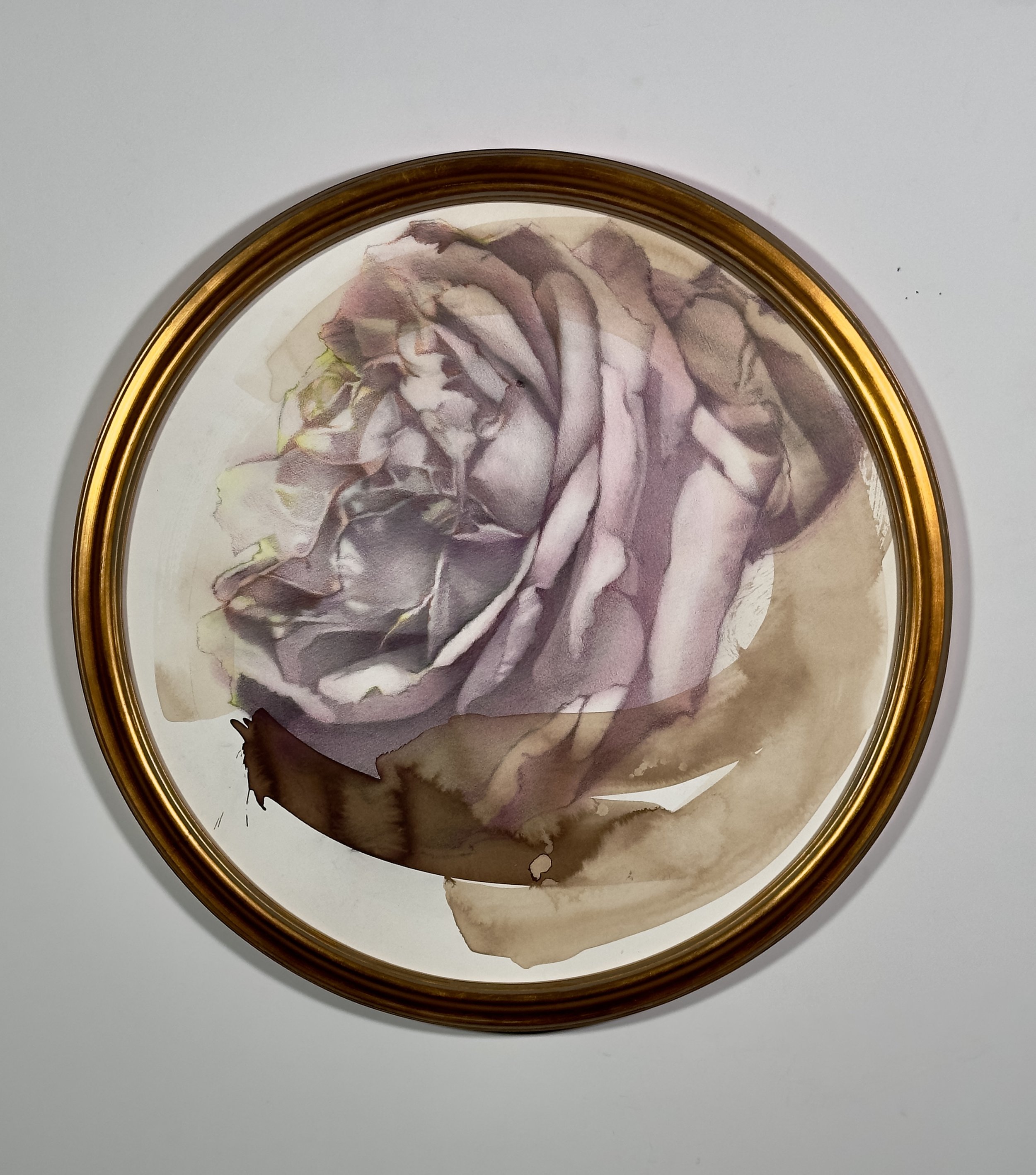 Catherine L. Ruane  I  Left Behind 7  I  Charcoal, graphite, color pencil on paper  I  20" Tondo