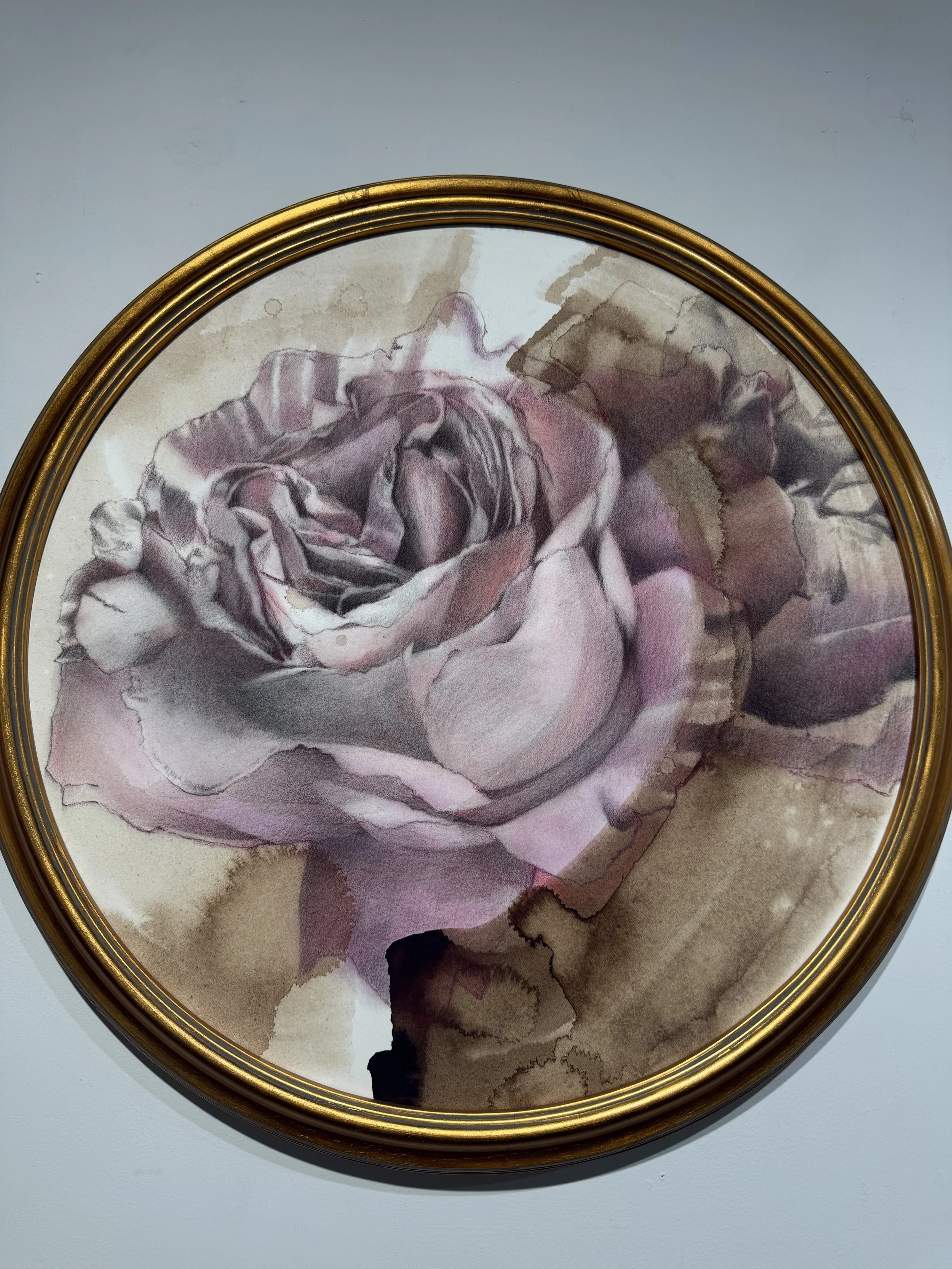 Catherine L. Ruane  I  Left Behind 2 I  Charcoal, graphite, color pencil on paper  I  20" Tondo
