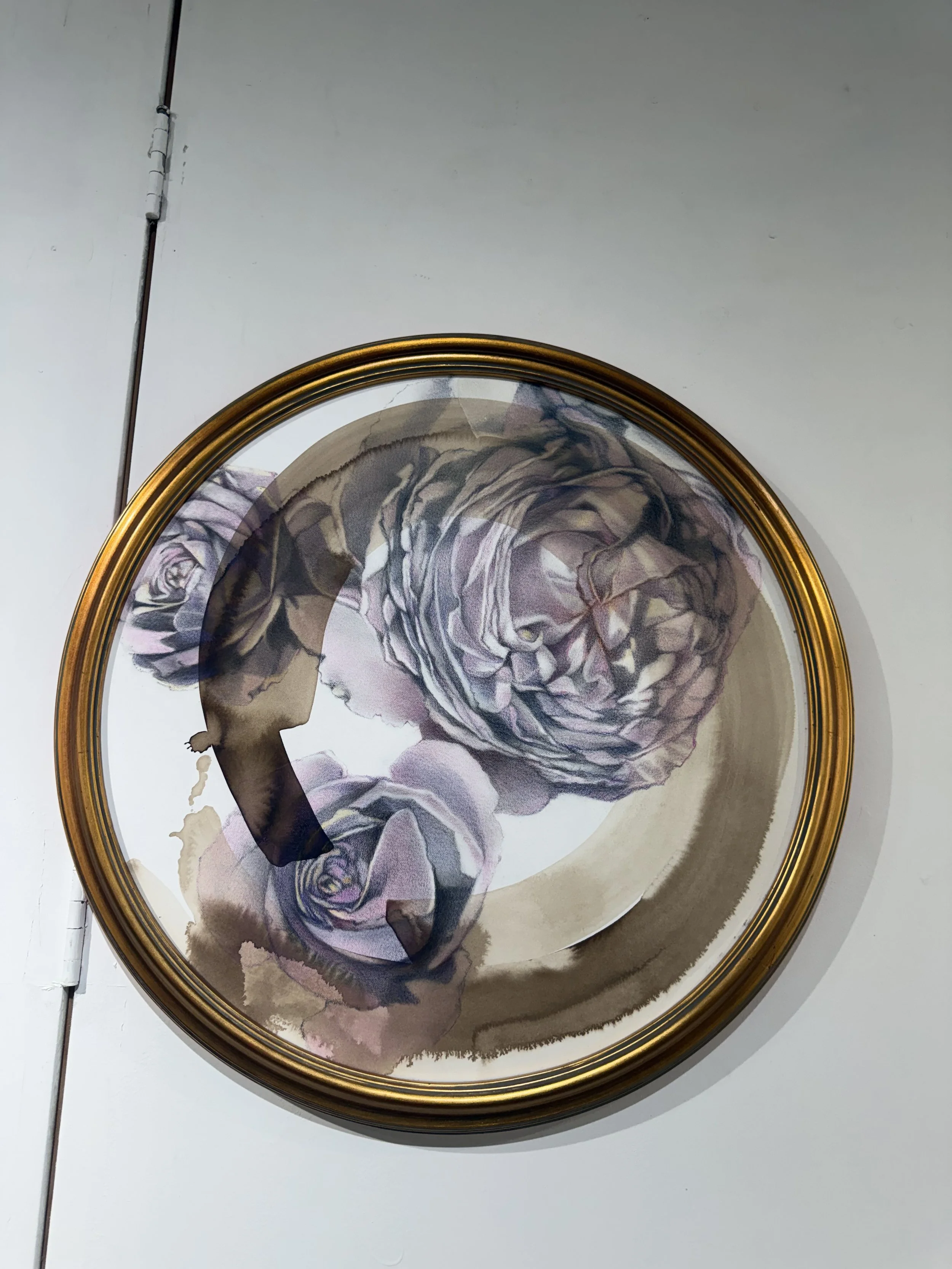 Catherine L. Ruane  I  Left Behind 11  I  Charcoal, graphite, color pencil on paper  I  20" Tondo
