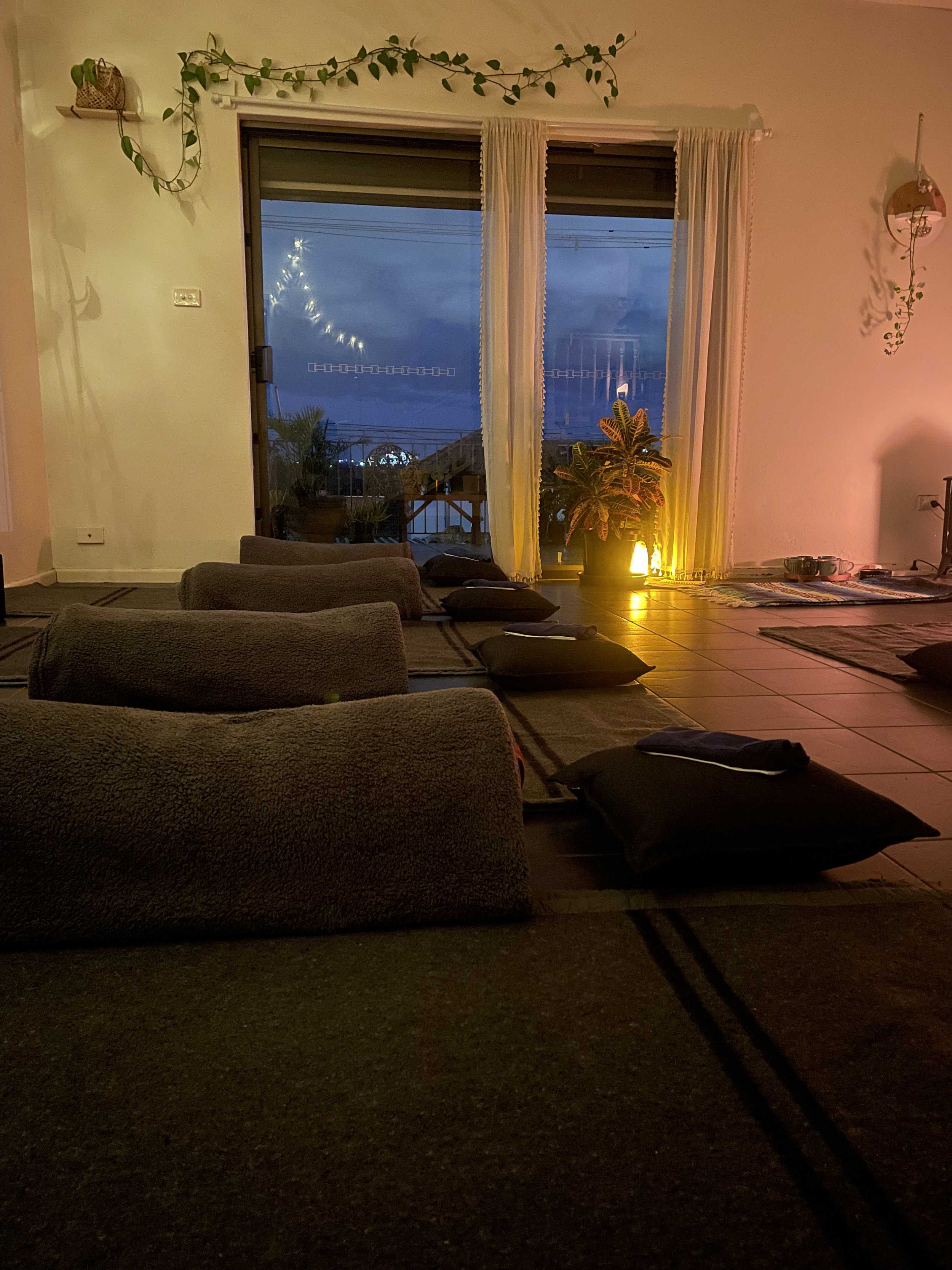 Sunday Soul Sessions -    The Felt Sense: An Interoceptive Yin yoga and Reiki Journey