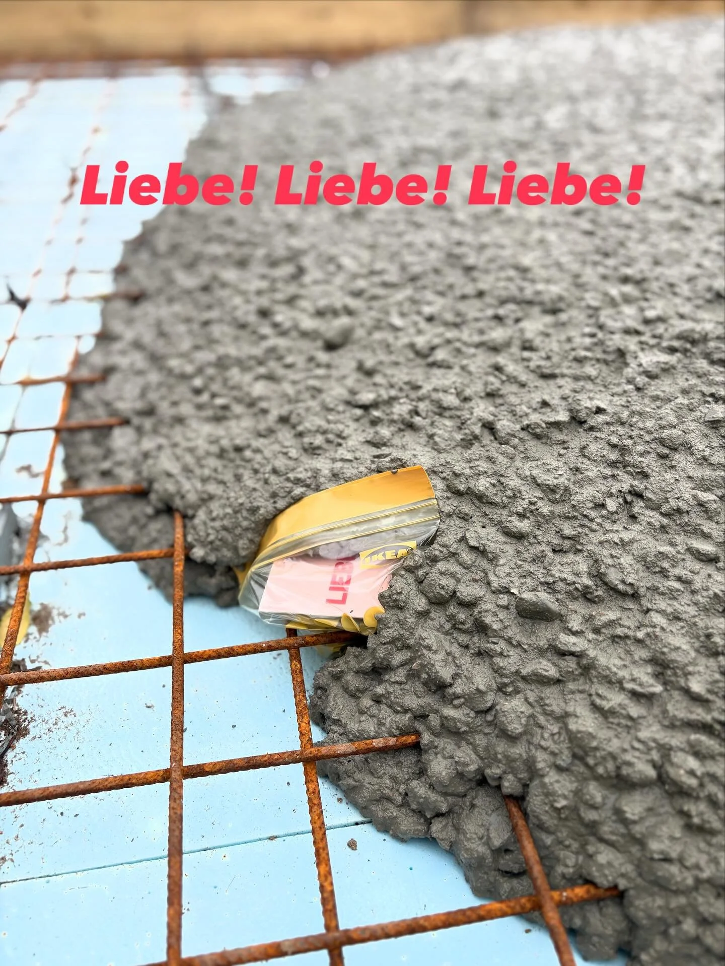 Ein Traum wird wahr! MEIN Traum darf wahr werden! Auf einmal geht alles schnell 💨  So viel Dankbarkeit!  #potter #werkstatt #t&ouml;pferwerkstatt #raum #traum #dankbar #thankful #myown #cermic #pottery #selbstf&uuml;rsorge #dreamscomestrue #inhaleex