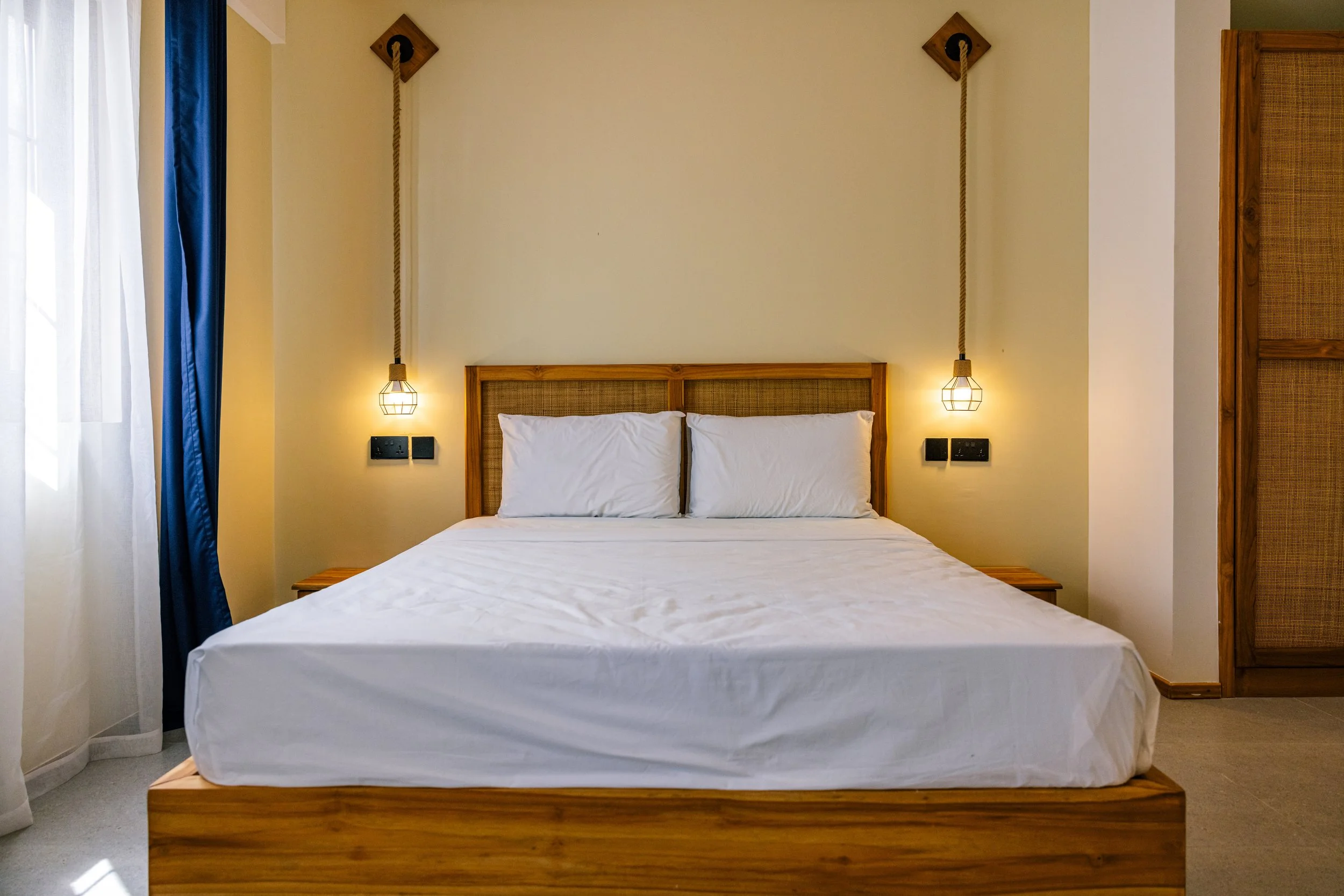 One-Bedroom Ap