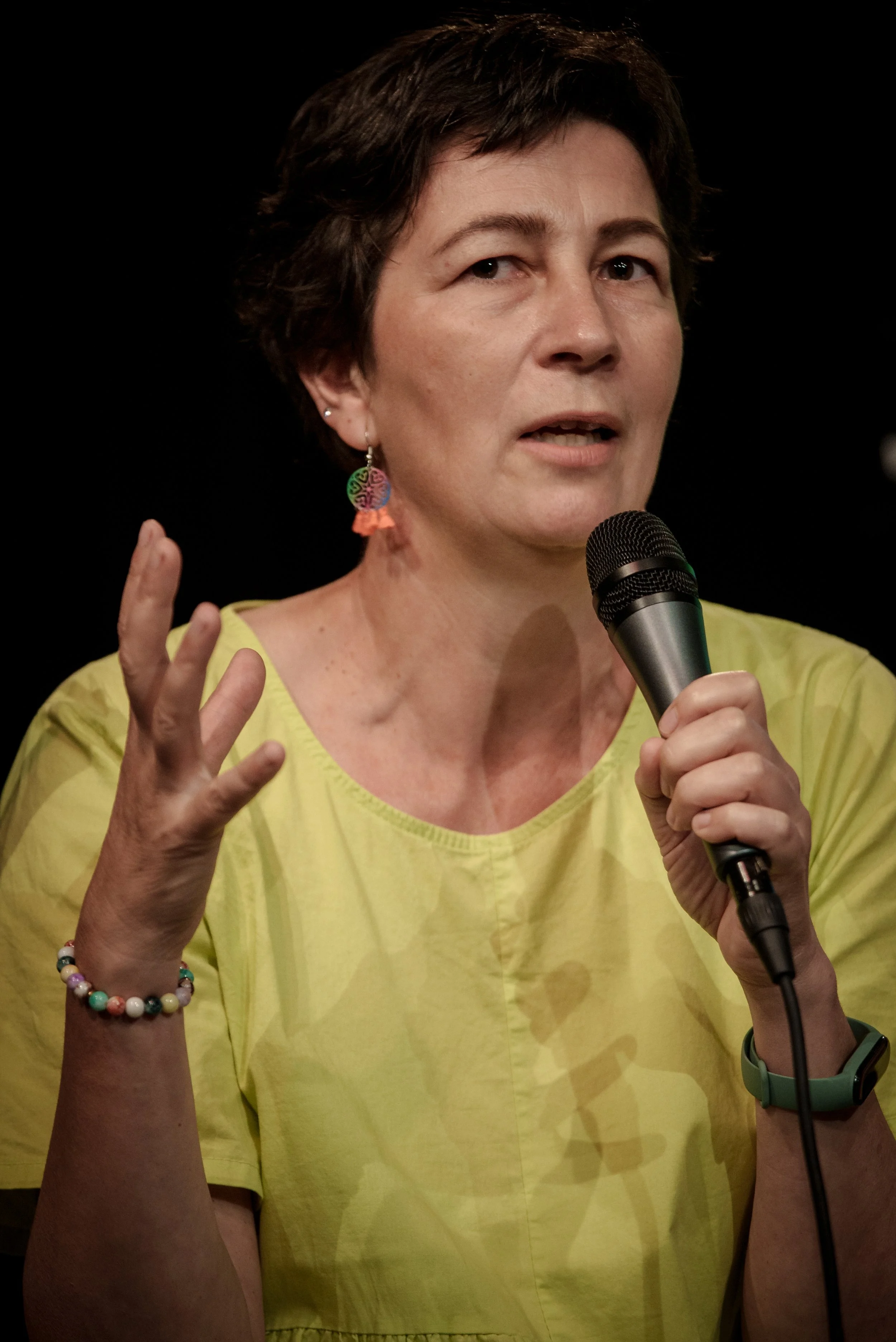 Füzi Izabella