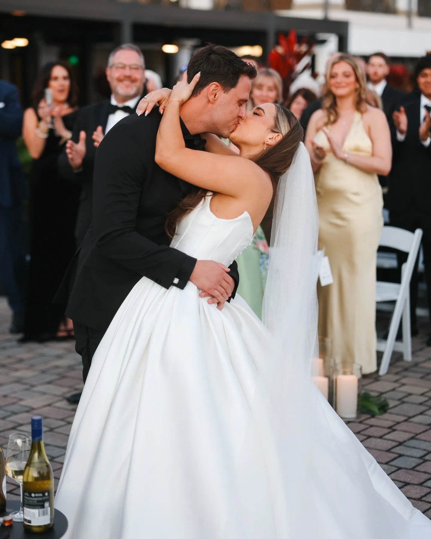 How do we go back in time to one of the most beautiful and authentic weddings ever. I'm still dreaming of Rachel and Biagio's wedding day. 

Coordinator: @kaloseventplanning 
Photo: @michellelawsonphotography 
Florals: @southernfloralcompany 
Venue: 