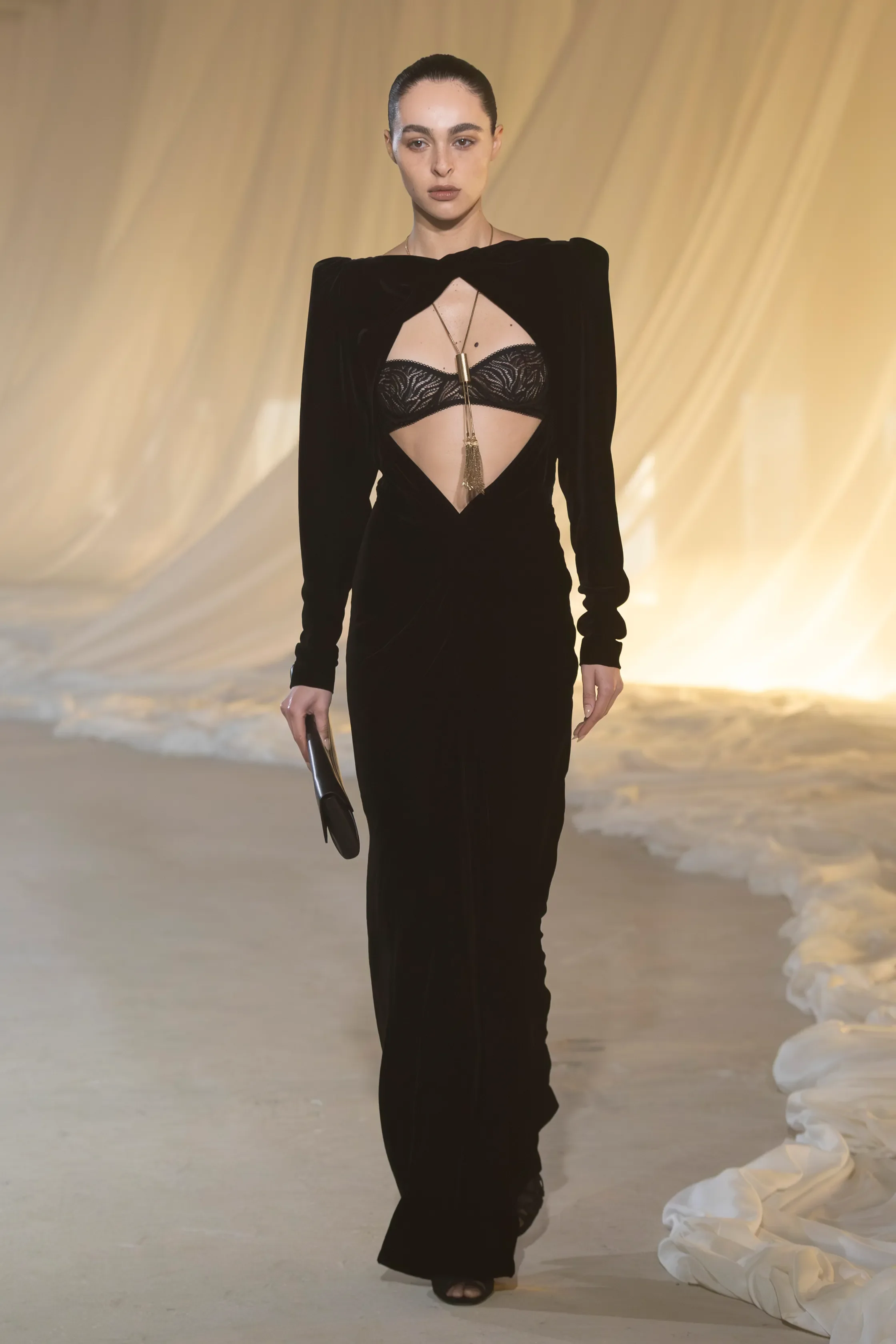 BALMAIN Fall-Winter 2026 paris fashion week