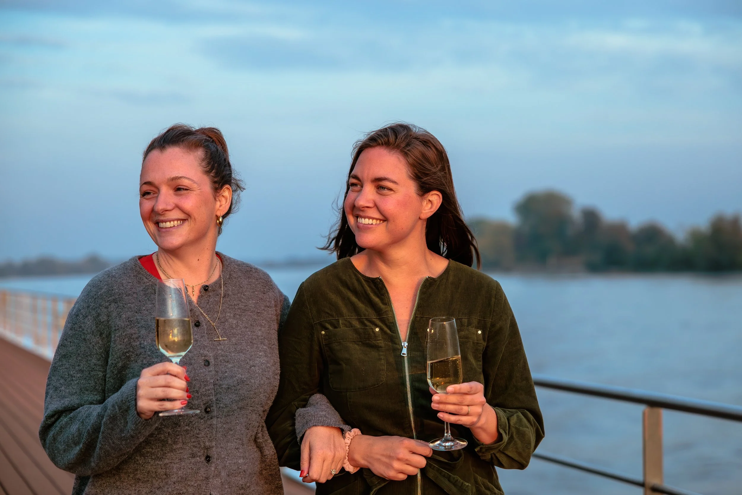 Guests on deck-30.jpg
