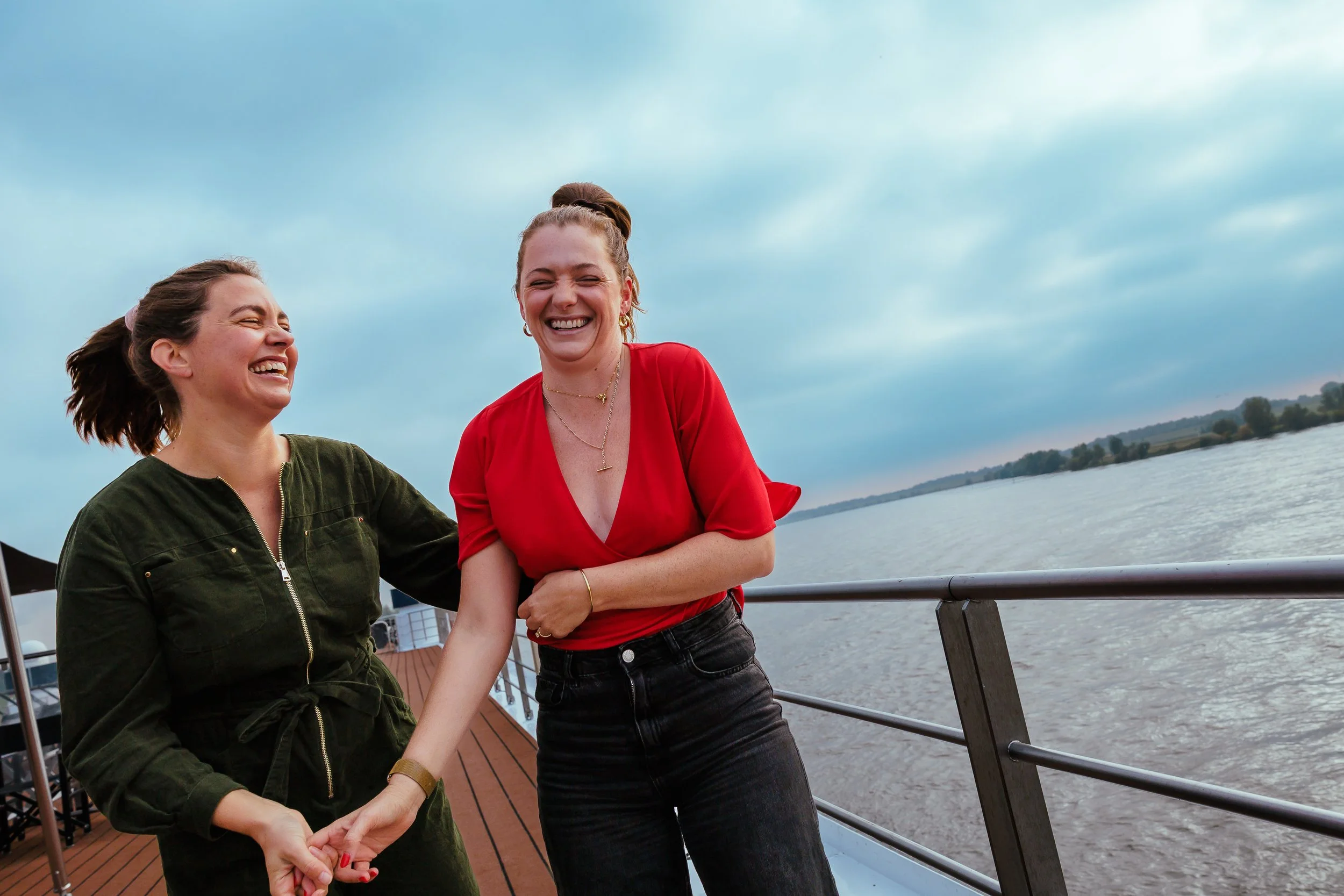 Guests on deck-34.jpg