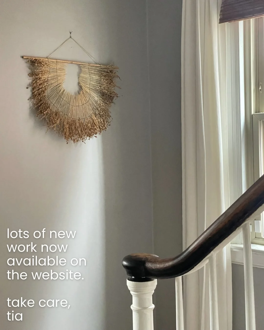 The website is now updated with some remaining inventory from ACM Baltimore, and sale brushes from previous workshops/holiday shows. 

Take a look around.

❤️

#handcrafted #goathair #broomcorn #handcraftedbroom #cottage