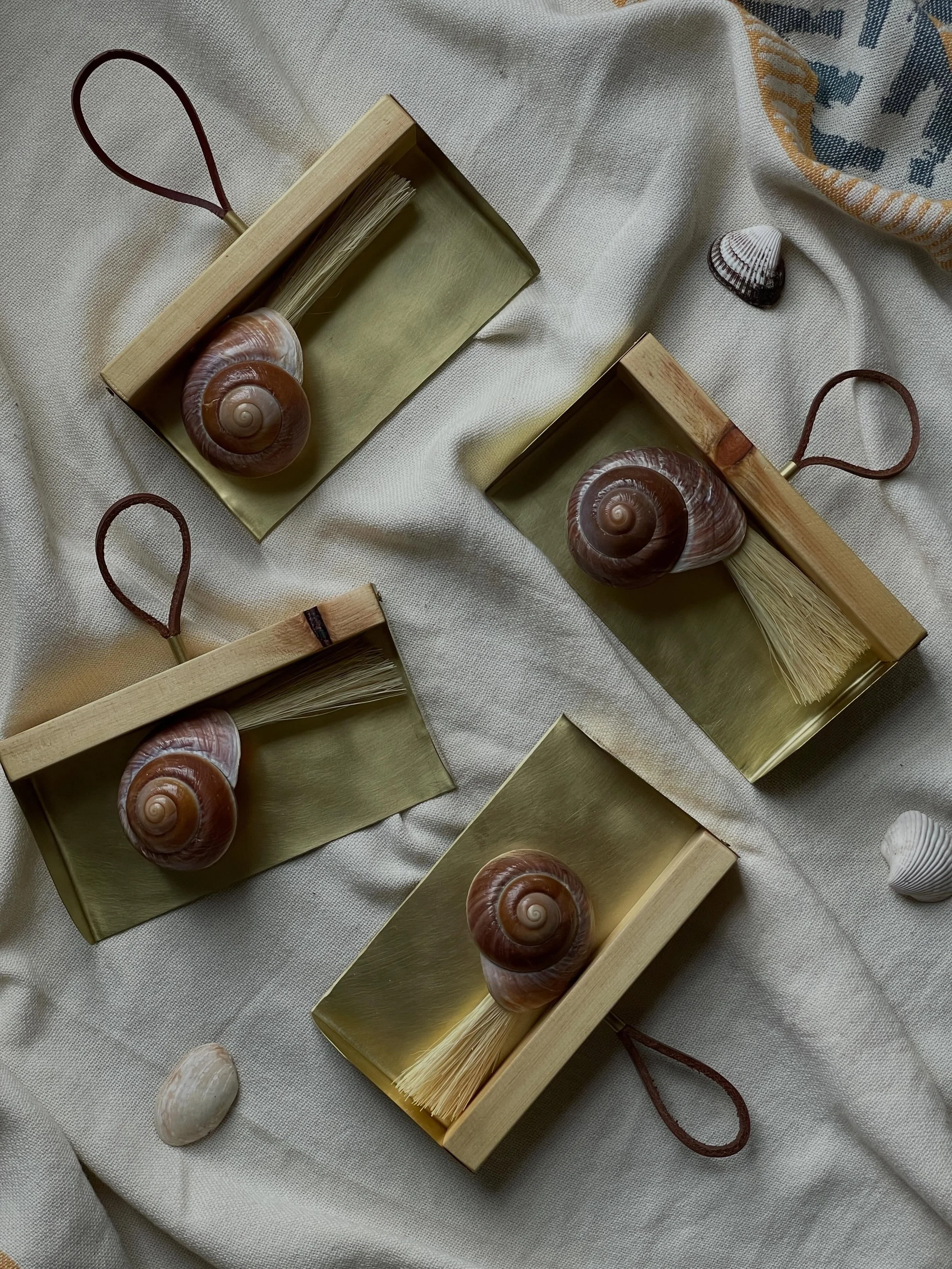 Big creative breakthrough this week!! 🐚 

Introducing the shell dustpan set, it&rsquo;s magnetic!! 
Hidden magnet within the shell attracts to the magnet in the wooden lip of dustpan. Lightweight brass dustpan with leather hanging loop hangs easily 