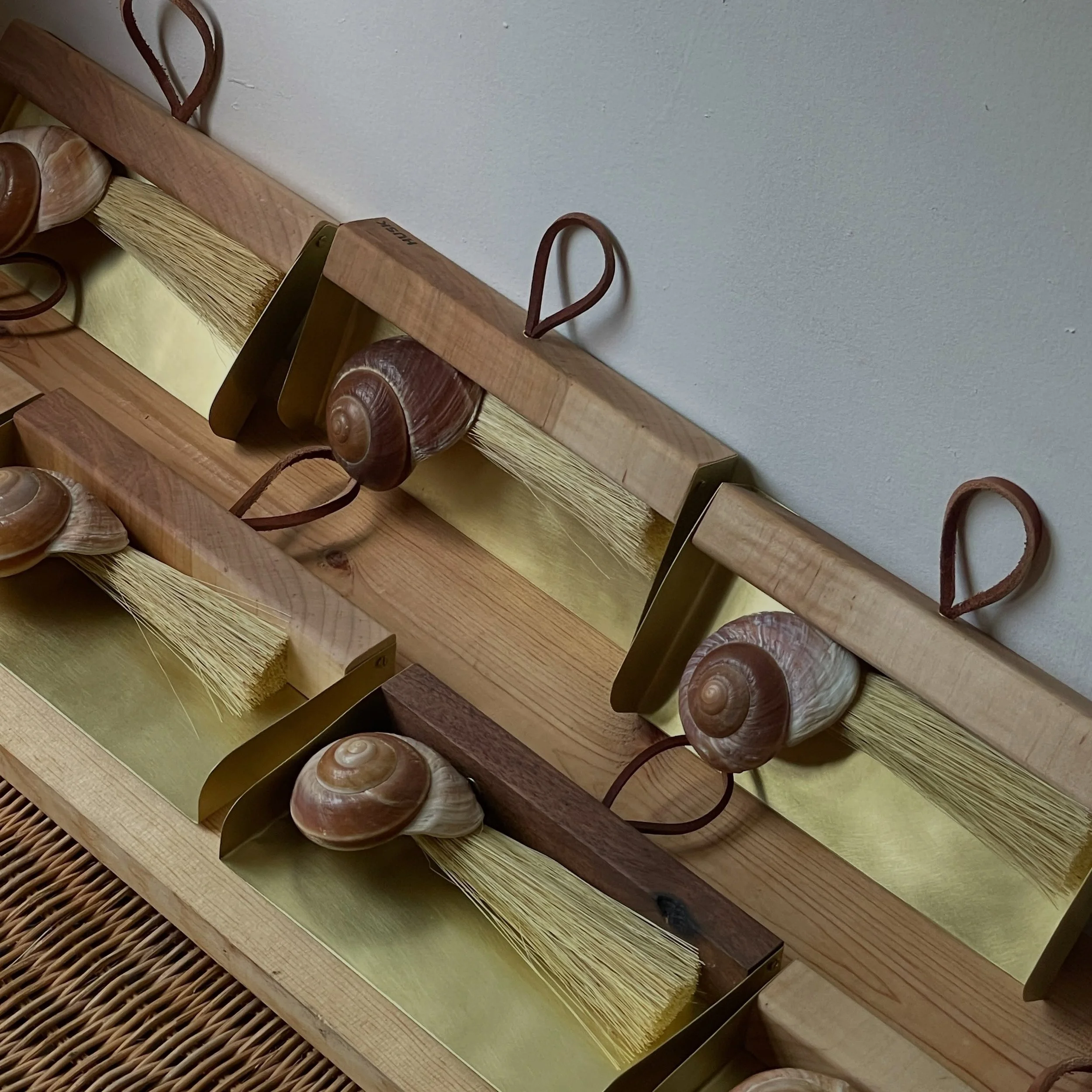 Restocked some shell dustpan sets now available online 🐚 

Brass dustpan with a slight beveled edge for functional use. Shell brush made with Tampico fiber, sourced from agave plants. Leather hanging loop if you want to hang it, or let rest it on a 