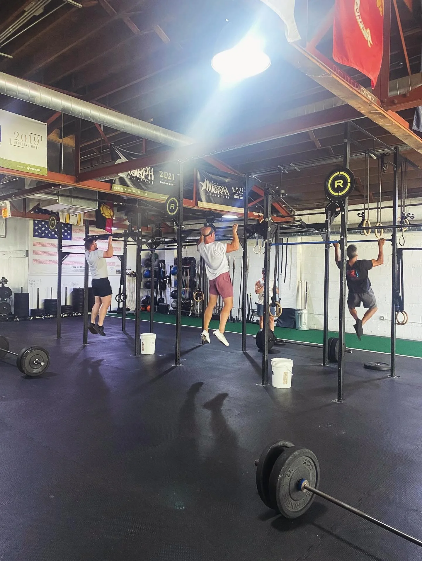 🔥🔥Friday is here - and WOW it&rsquo;s been a grind this week at FLF 🔥🔥 

Every rep, every drop of sweat, every tough workout - it all adds up. You showed up. You pushed through. You&rsquo;re stronger for it. 💪🏻💪🏻

Now we roll into the weekend