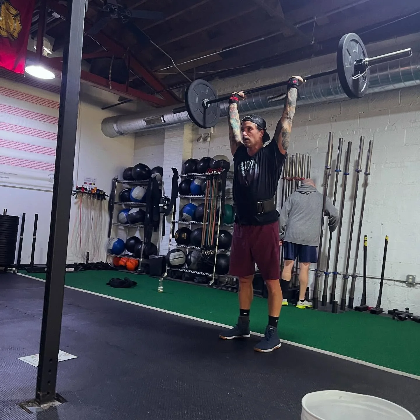 Friday = sweat now, relax later 🥵➡️😌
See you at class 😉

#firstlinefitnessmtg #strengthtraining #motivation #workout #mtgreenwood #beverlychicago #womenownedsmallbusiness