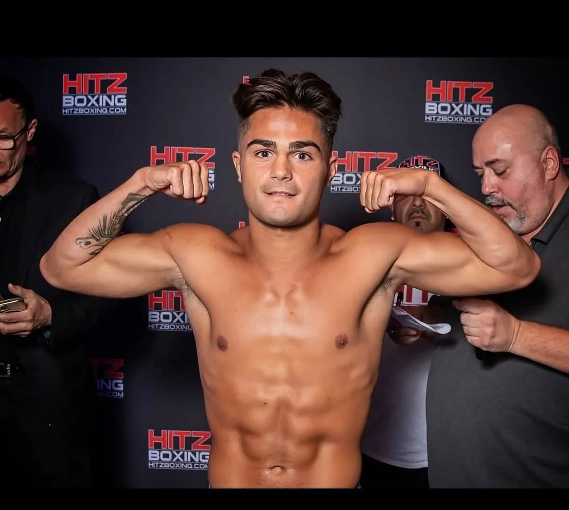 🥊 TONIGHT&rsquo;S THE NIGHT! 🥊
Let&rsquo;s show up and support Mariano as he steps into the ring tonight! Your First Line Fitness family is behind you every step of the way.💪🏻

📍 The Belvedere
1170 W. Devon Ave.
🎟️ Tickets available at the door