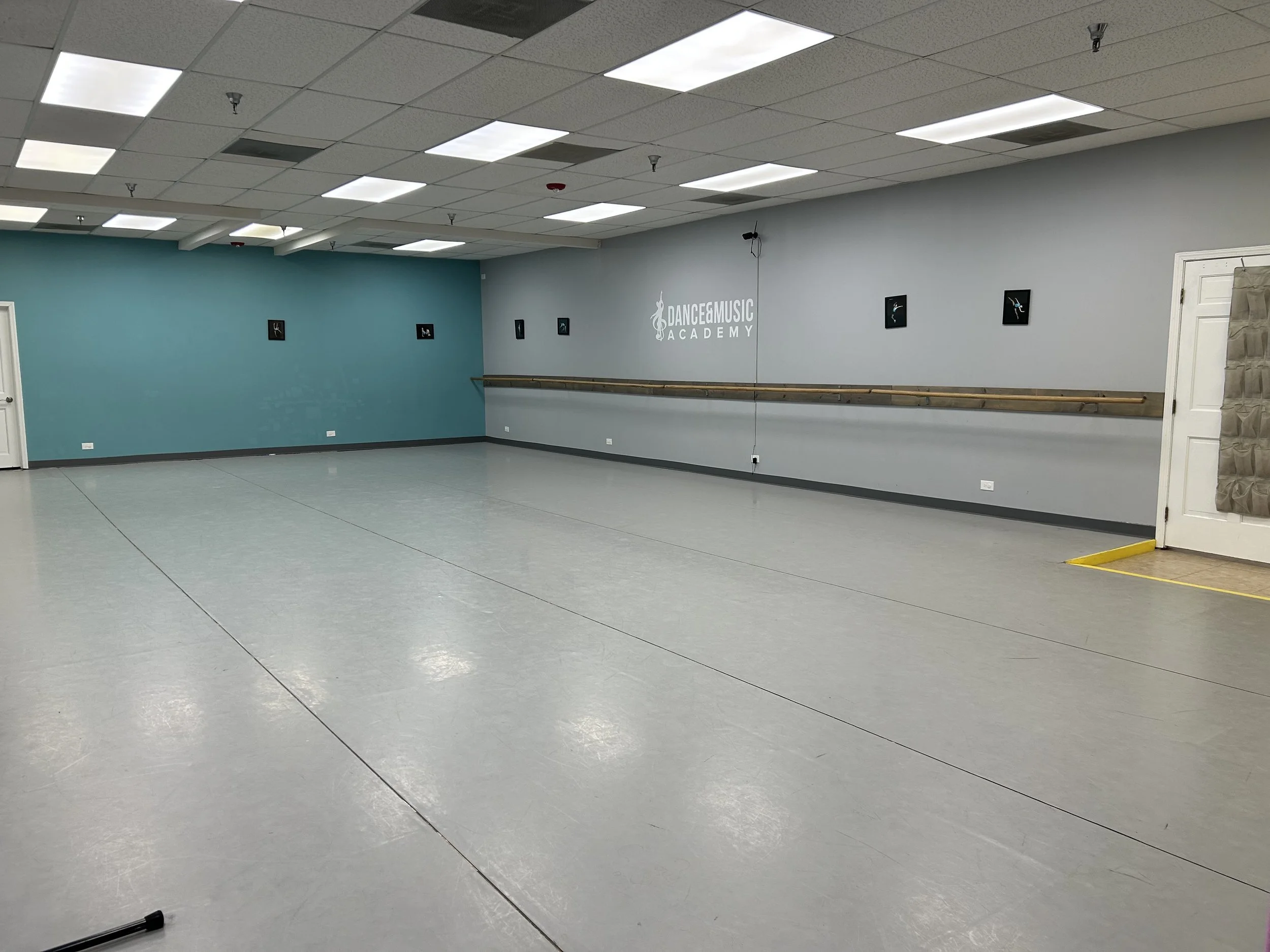 1456 sq ft (52’x28’) | sprung marley floors | full wall of mirrors | full wall of ballet barres | portable center barres | stereo system