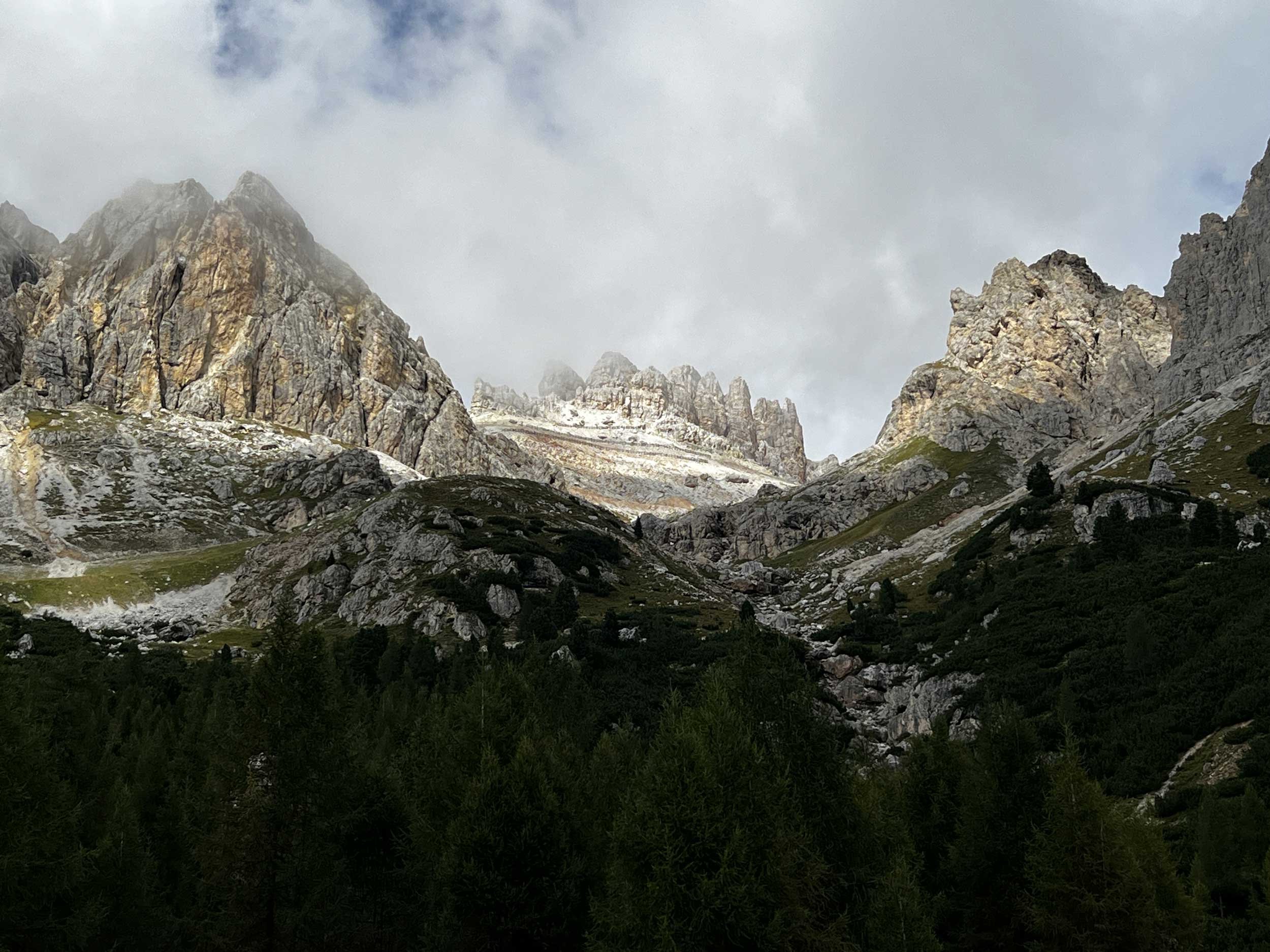 14 Pro - Italian Dolomites