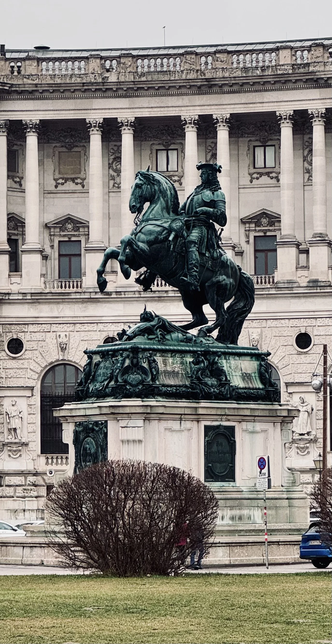 Making our way through through Hofburg to the Spanish Riding School.