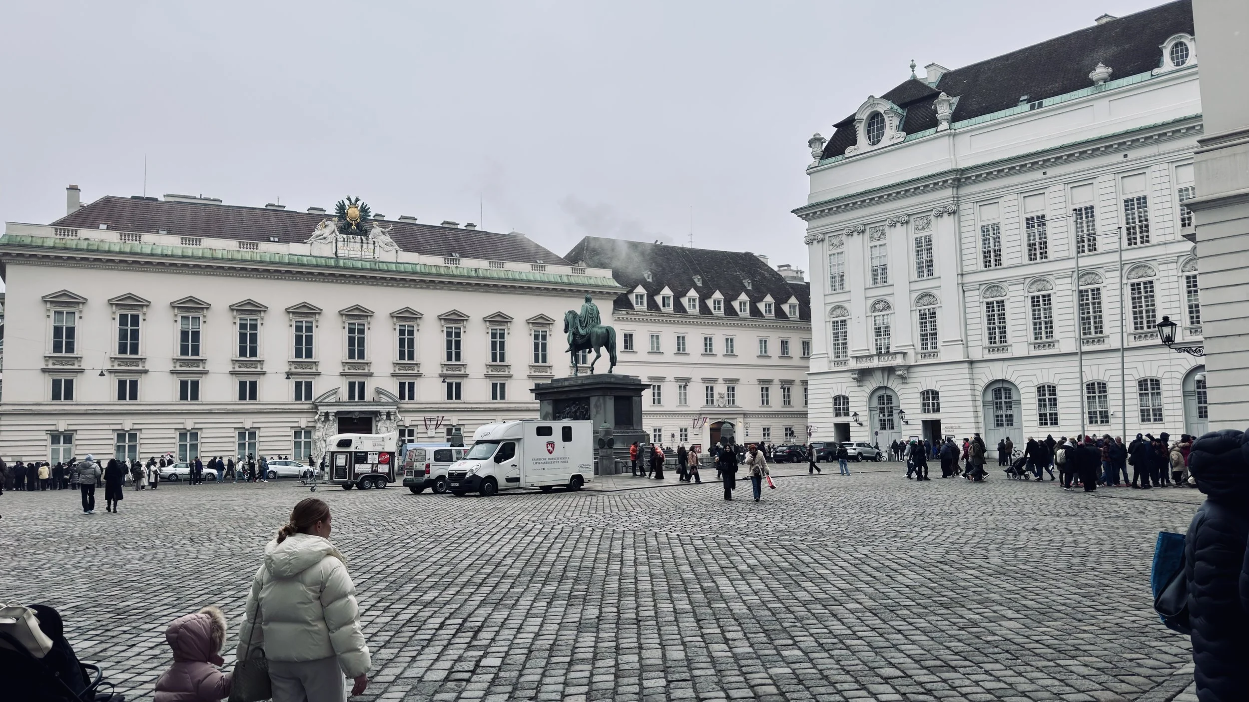 Hofburg 
Josefsplatz