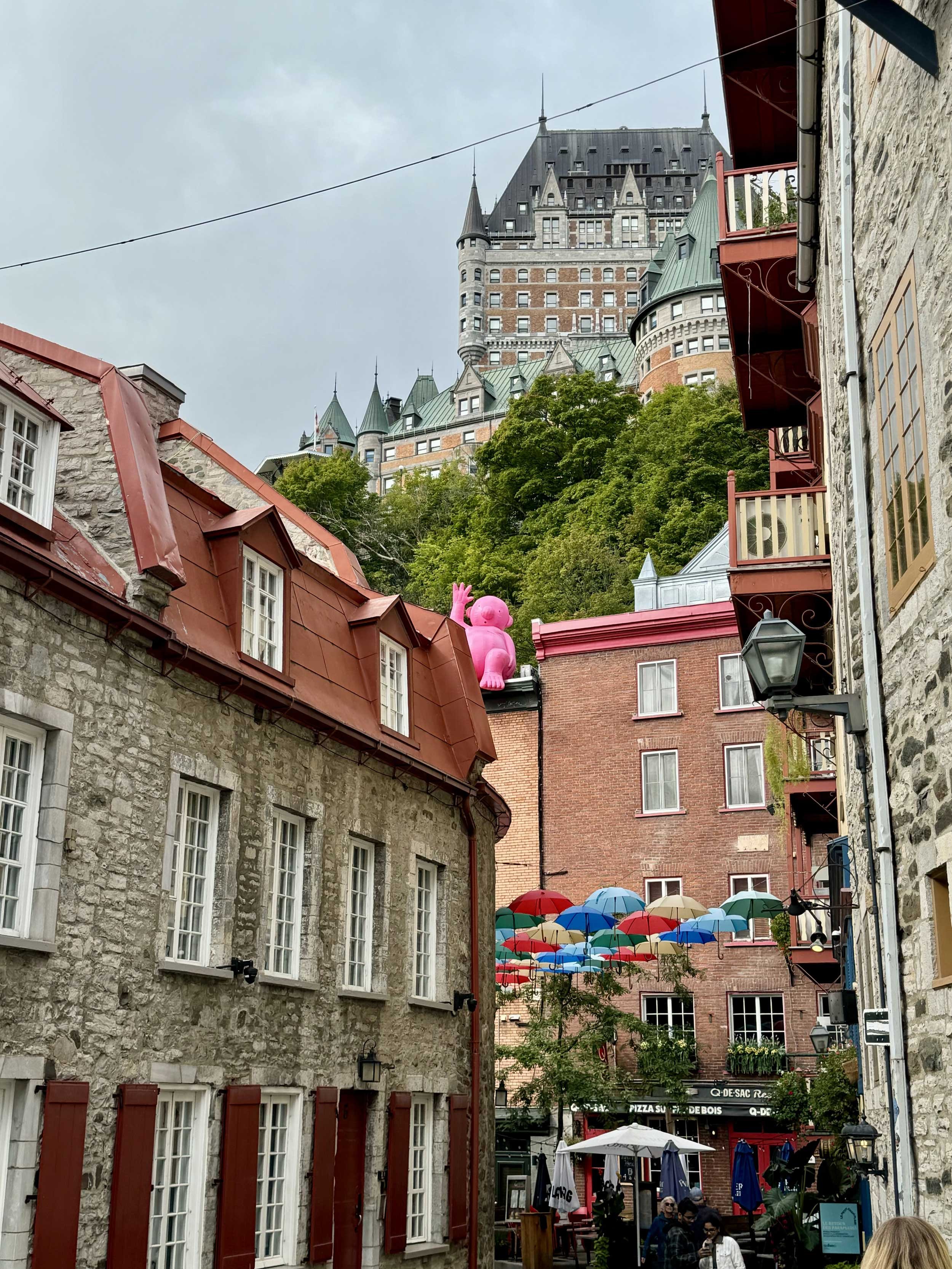 15 Pro - Fairmont Le Chateau Frontenac Hotel overlooking old Quebec City, Canada