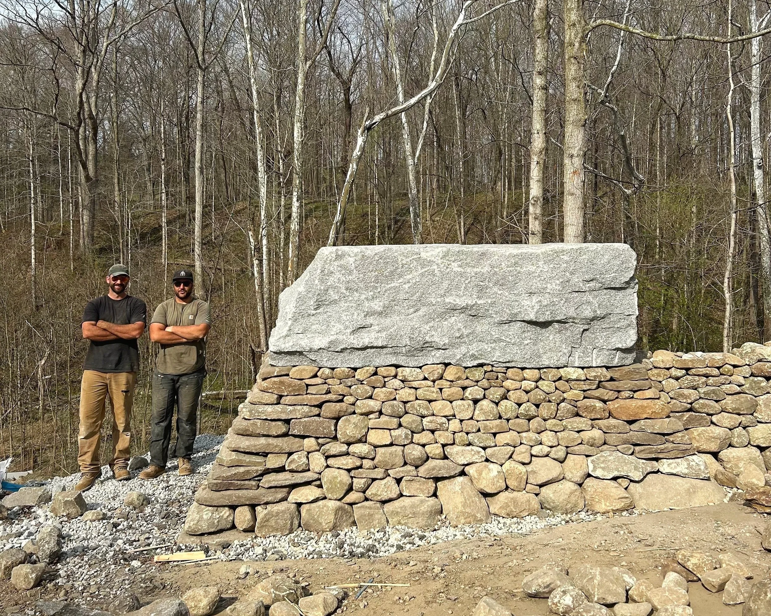 Dry fieldstone entrance walls with Stone Bear Masonry. Huntington, IN