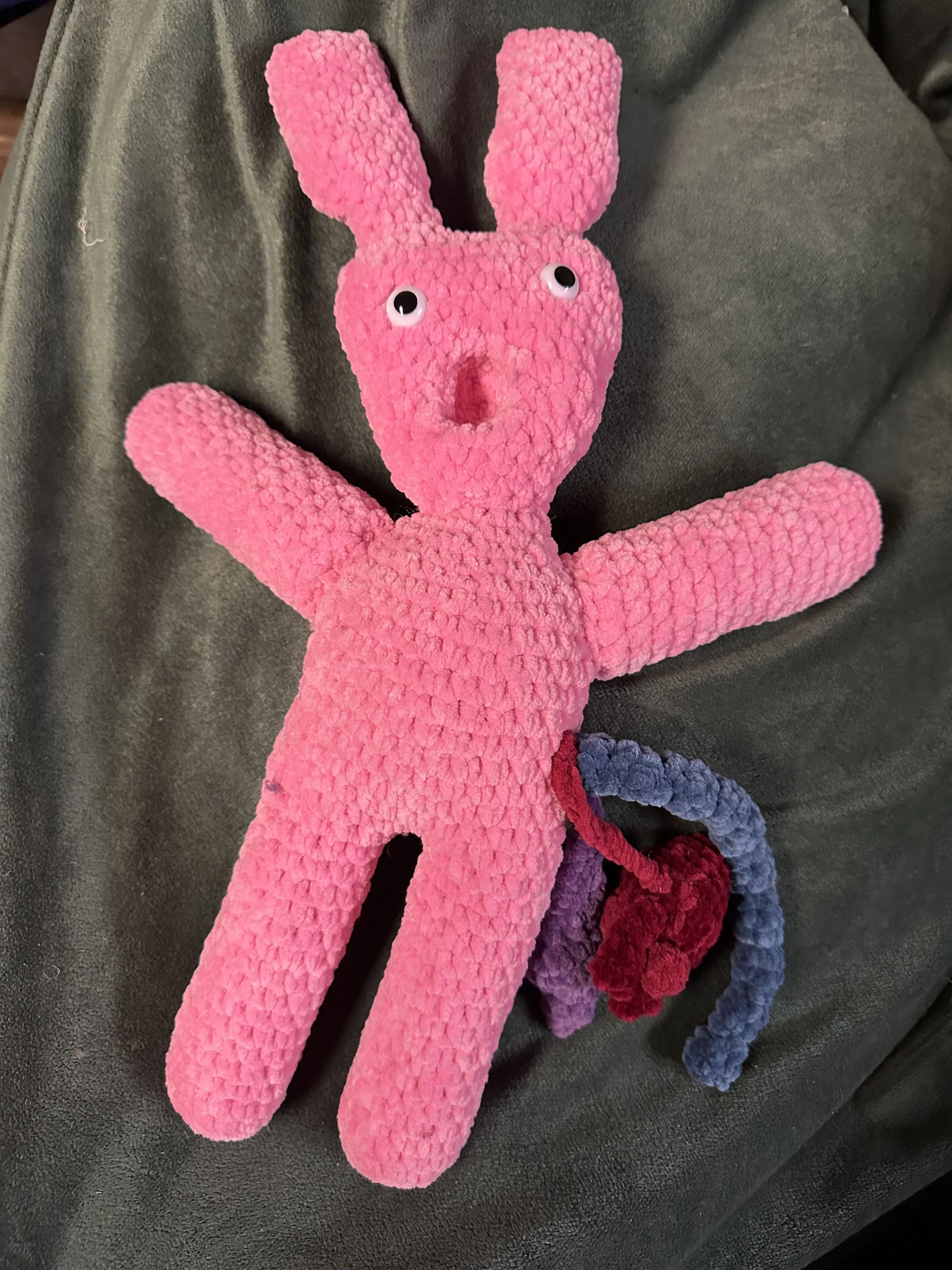 Commission for the giant pink bunny sculpture of Colletto Fava mountain 