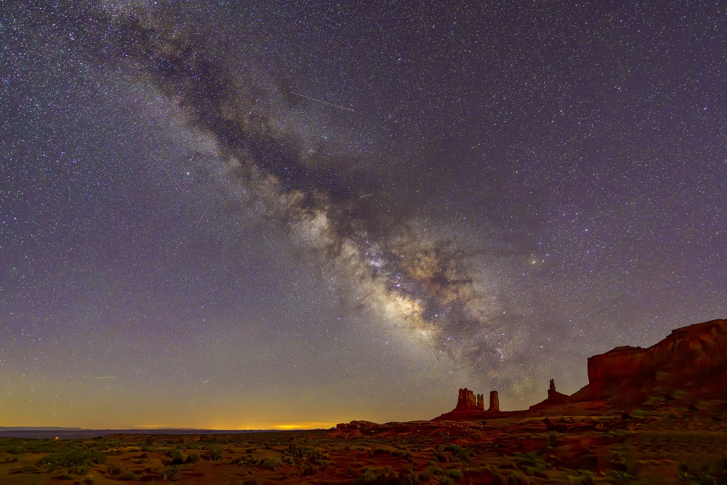 Milky Way Monument Valley.jpg