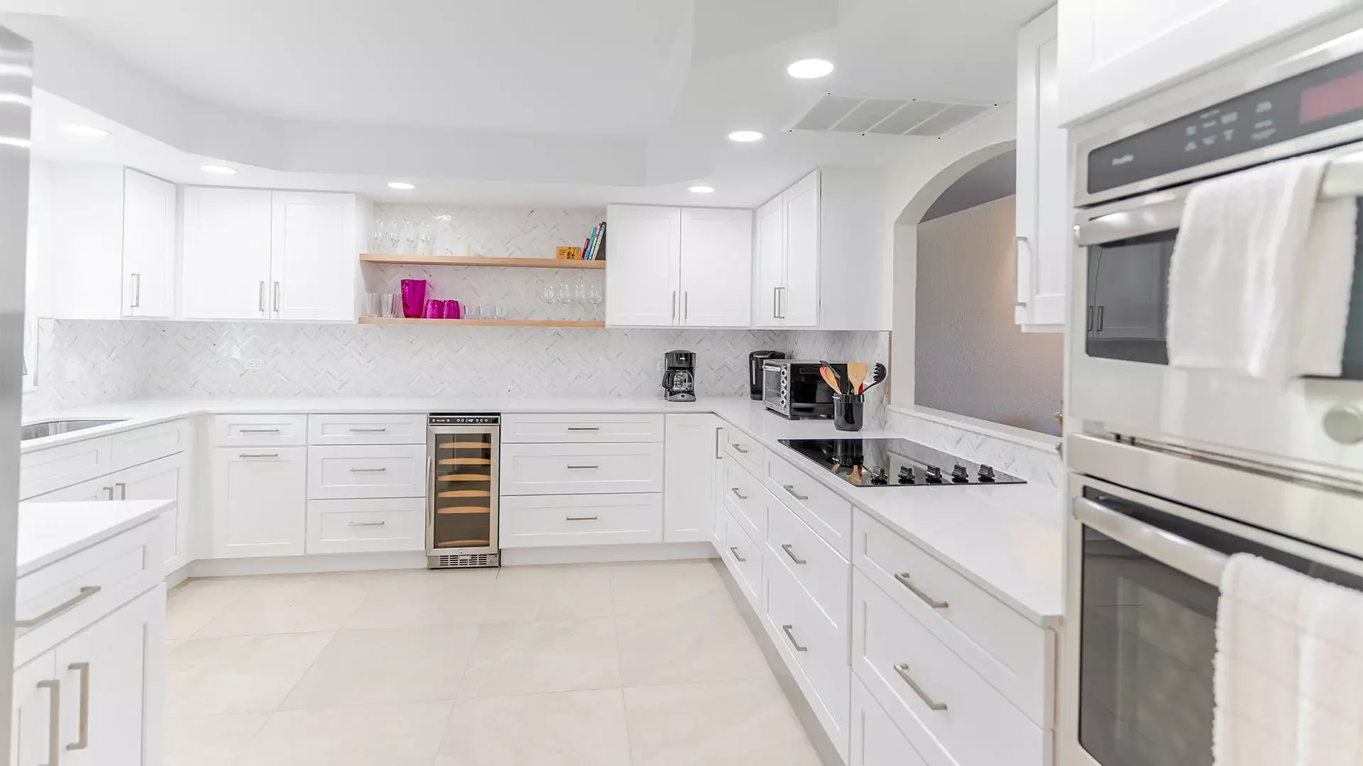 TOP-HH-Unit-41-42-08-Kitchen.webp