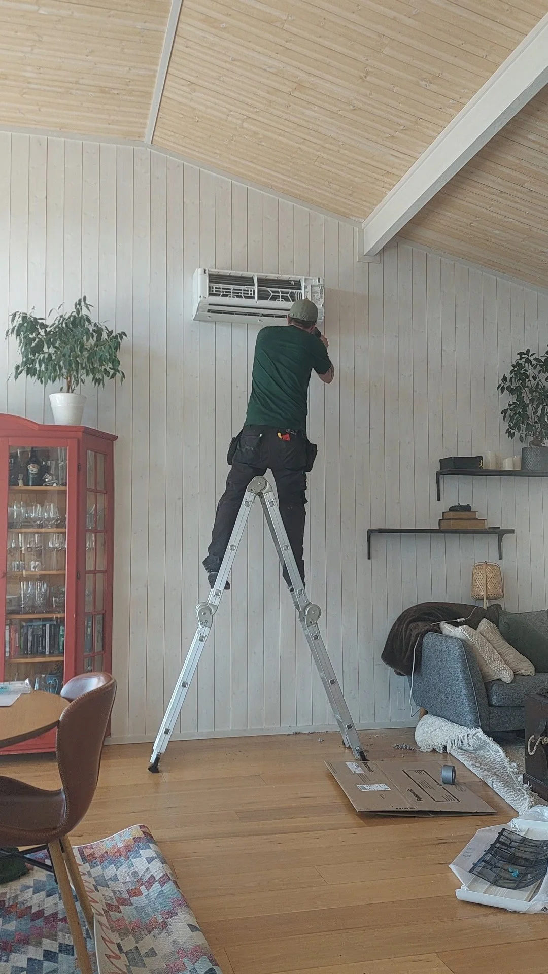 VideoCapture_20260429-193836.jpg