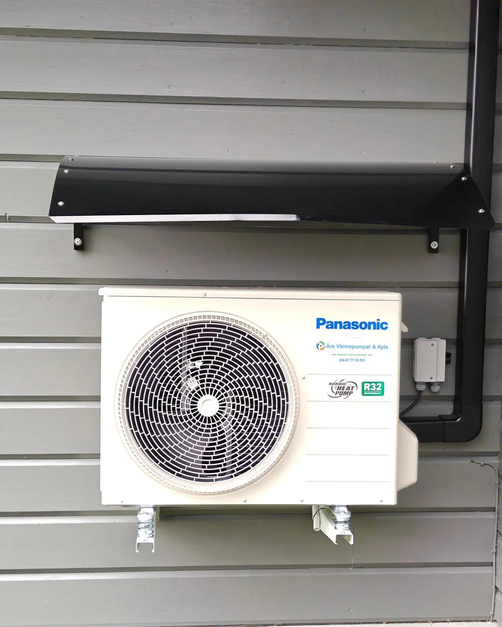 Panasonic HZ25 med pumptak och fjädrar, installerad av Åre Värmepumpar