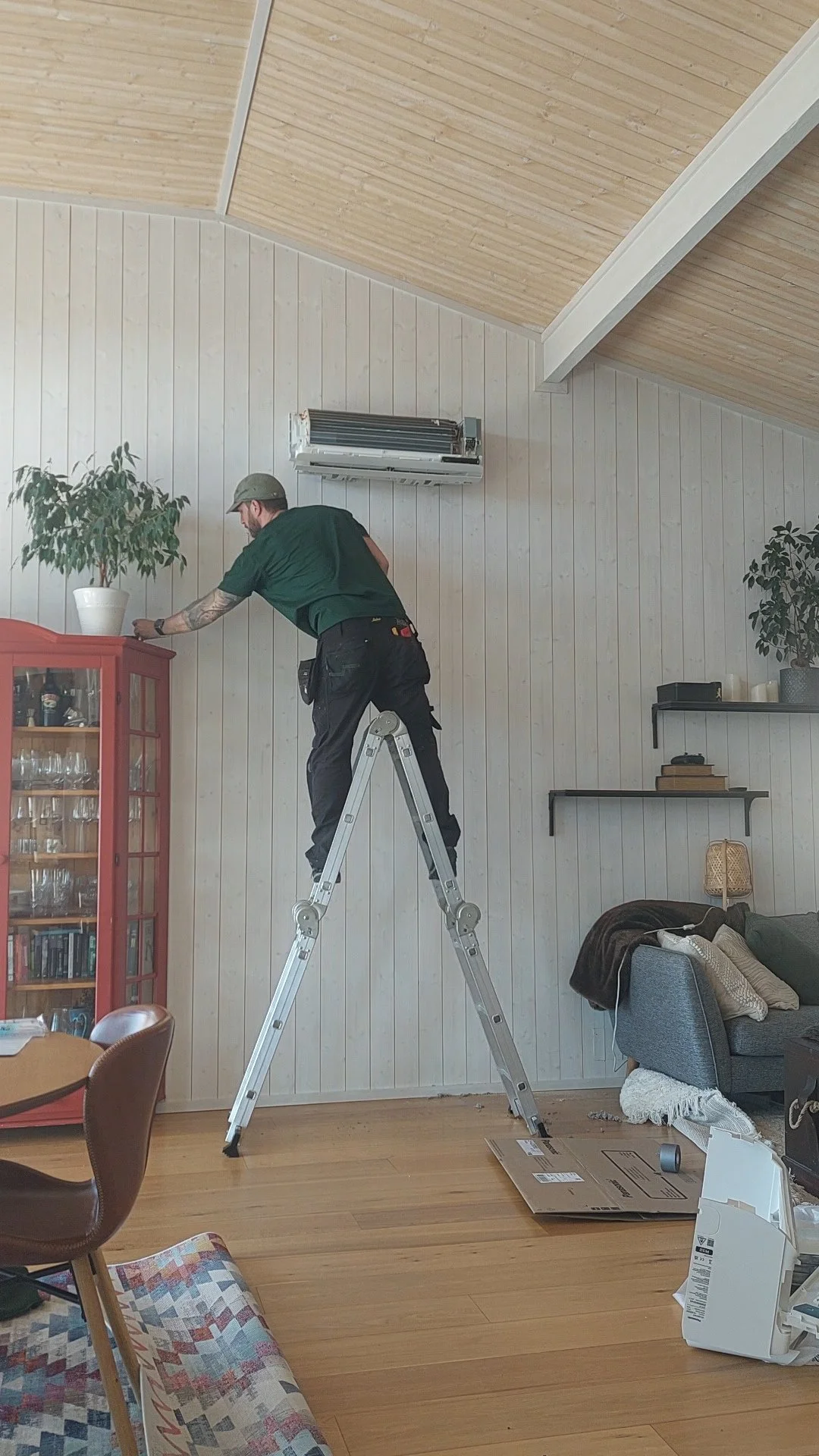 VideoCapture_20260429-193832.jpg