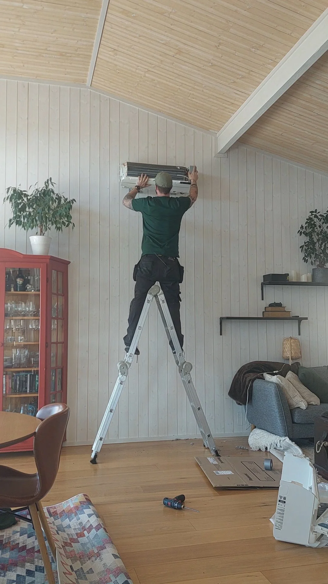 VideoCapture_20260429-193827.jpg