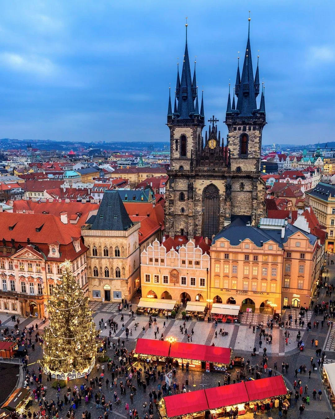 Did you know that many of Europe&rsquo;s Christmas markets are open from mid-November well into January? Perfect for Thanksgiving, Christmas or New Year's travels!

While you&rsquo;re still in the Christmas spirit, now is the perfect time to start dr