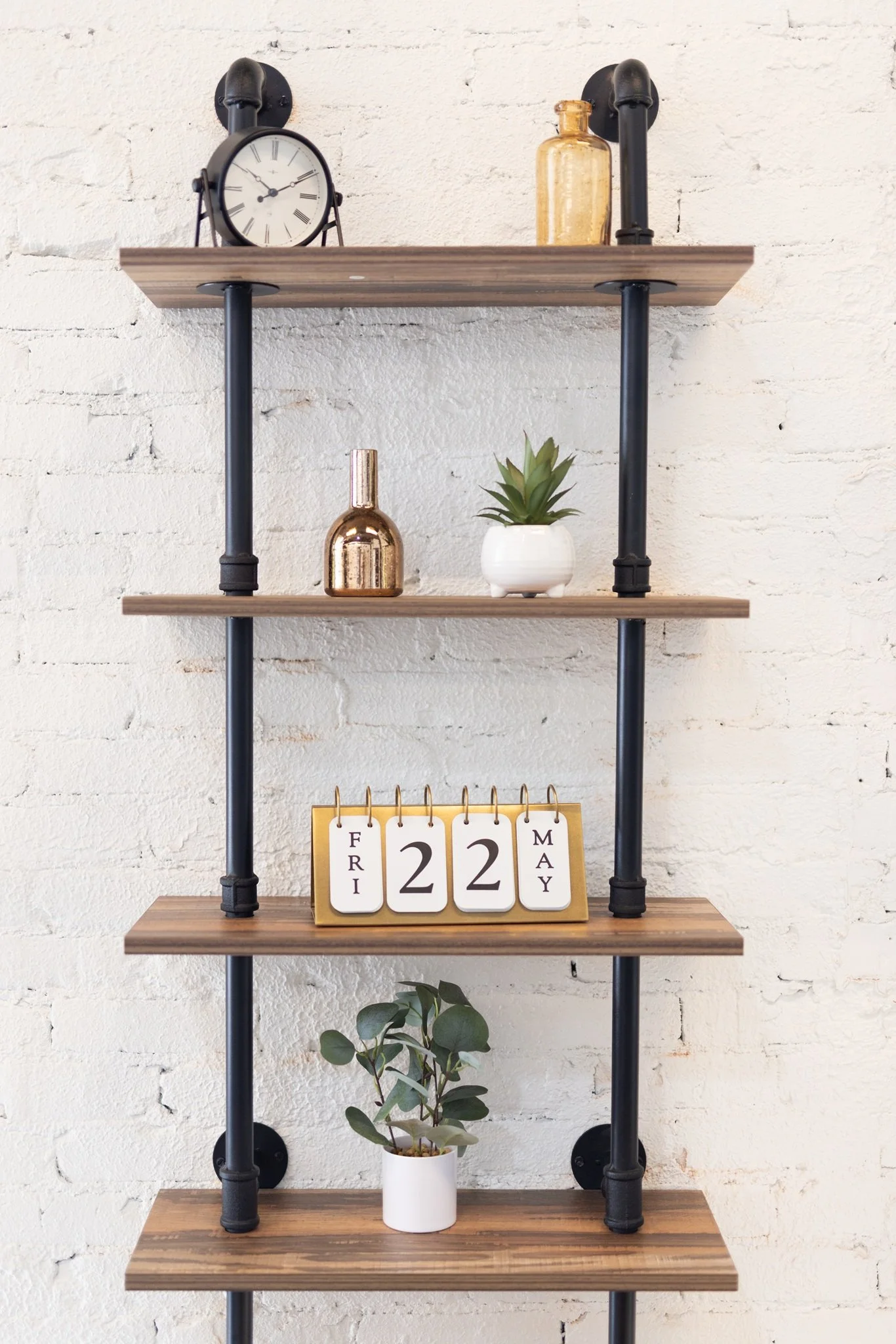 Design Shelf 1.jpg