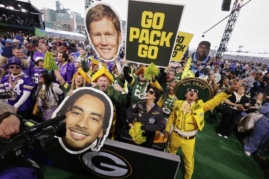 NFL DRAFT CROWD MANAGEMENT