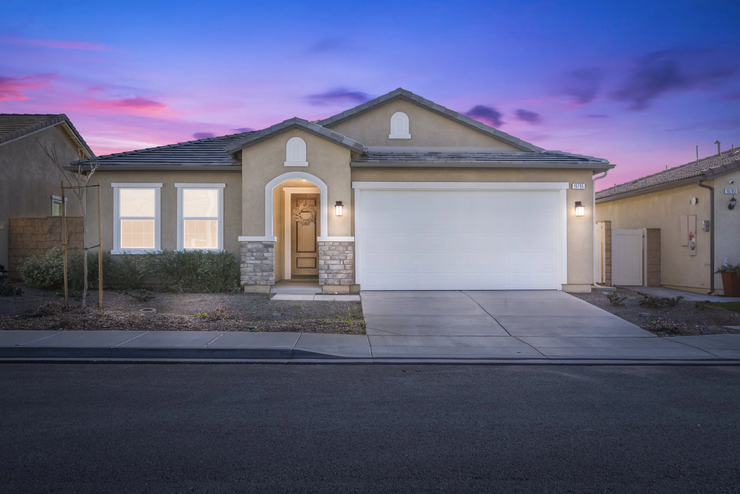 19795 Beavertail Way - Twilight.jpg