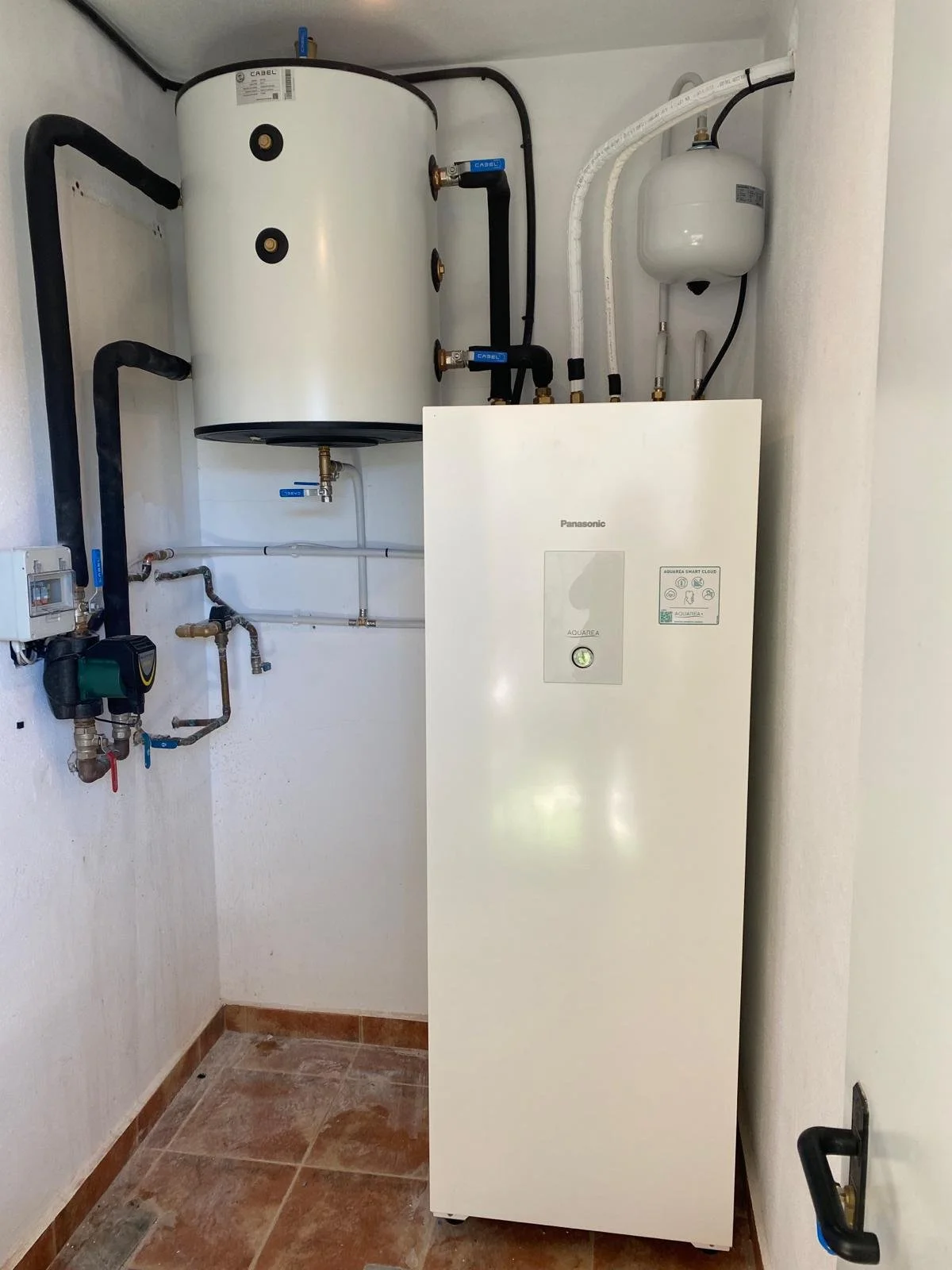 6 INTERIOR PANASONIC AVDA JOSE PRAT.jpeg