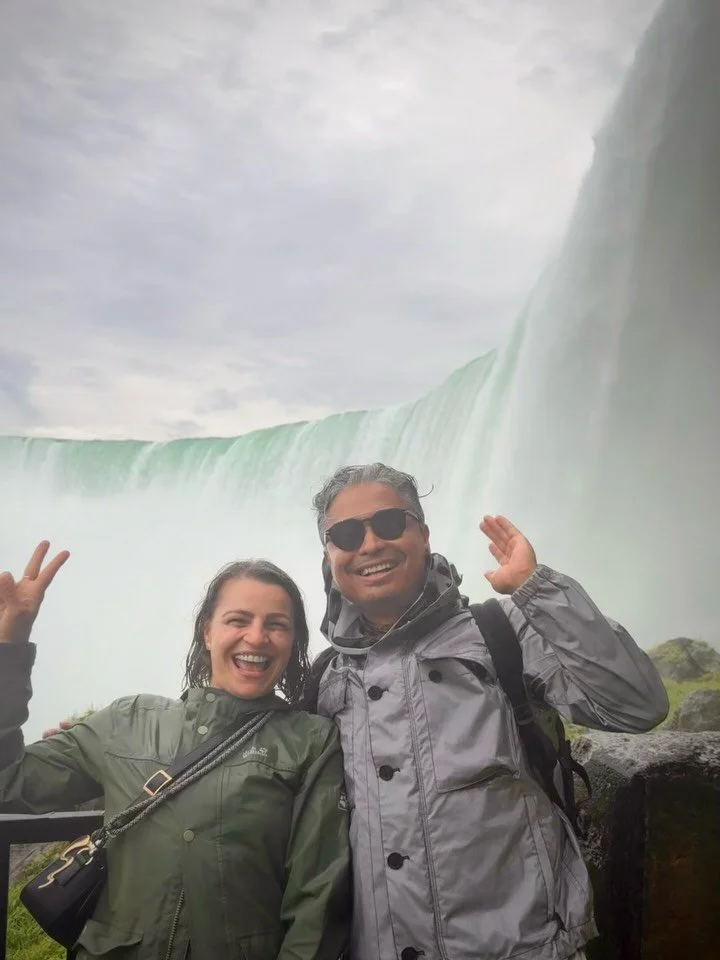 Borders blurred by water 🌊
Islands beyond count 🏝️
The sound of falls, louder than words

Canada, I miss you still.

From the river to the roar - this one&rsquo;s for the memories. 🇨🇦🥹🤌🏼
#canada #1000islands #niagara #falls #traveldump