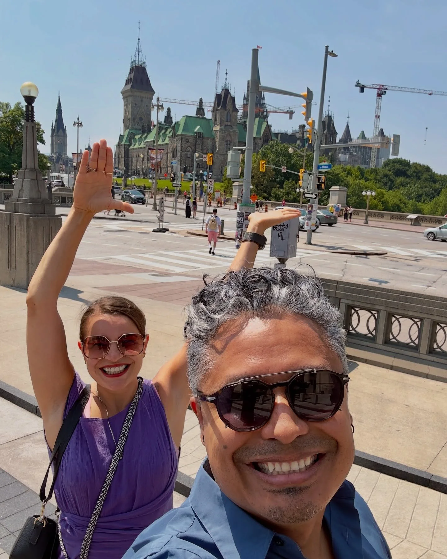 📍Ottawa,Ontario ✨
On a second inspection, I did enjoy the capital. Some proper historical buildings, what essentially pumped up the volume, once the evening hit 🤭 under the sunset those historical buildings looked magical 🥰 
🇨🇦 is winning my hea