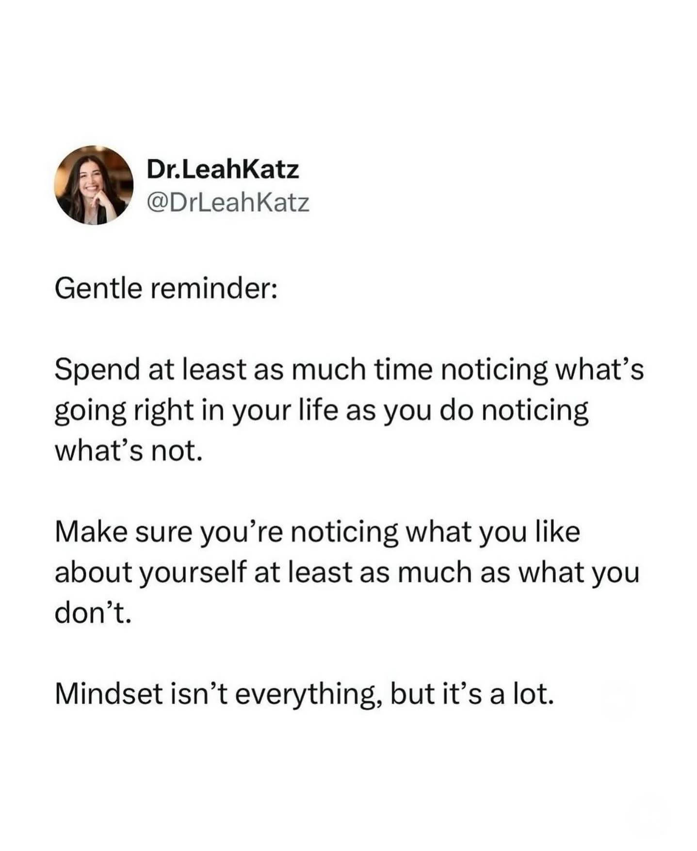 Raise your hand if you can use this reminder today 🙋🏻&zwj;♀️.

Mindset isn&rsquo;t everything, but it is a lot.

When we remember to work with our thoughts, our lives can change in ways we didn&rsquo;t think were possible.

If you want to be intent