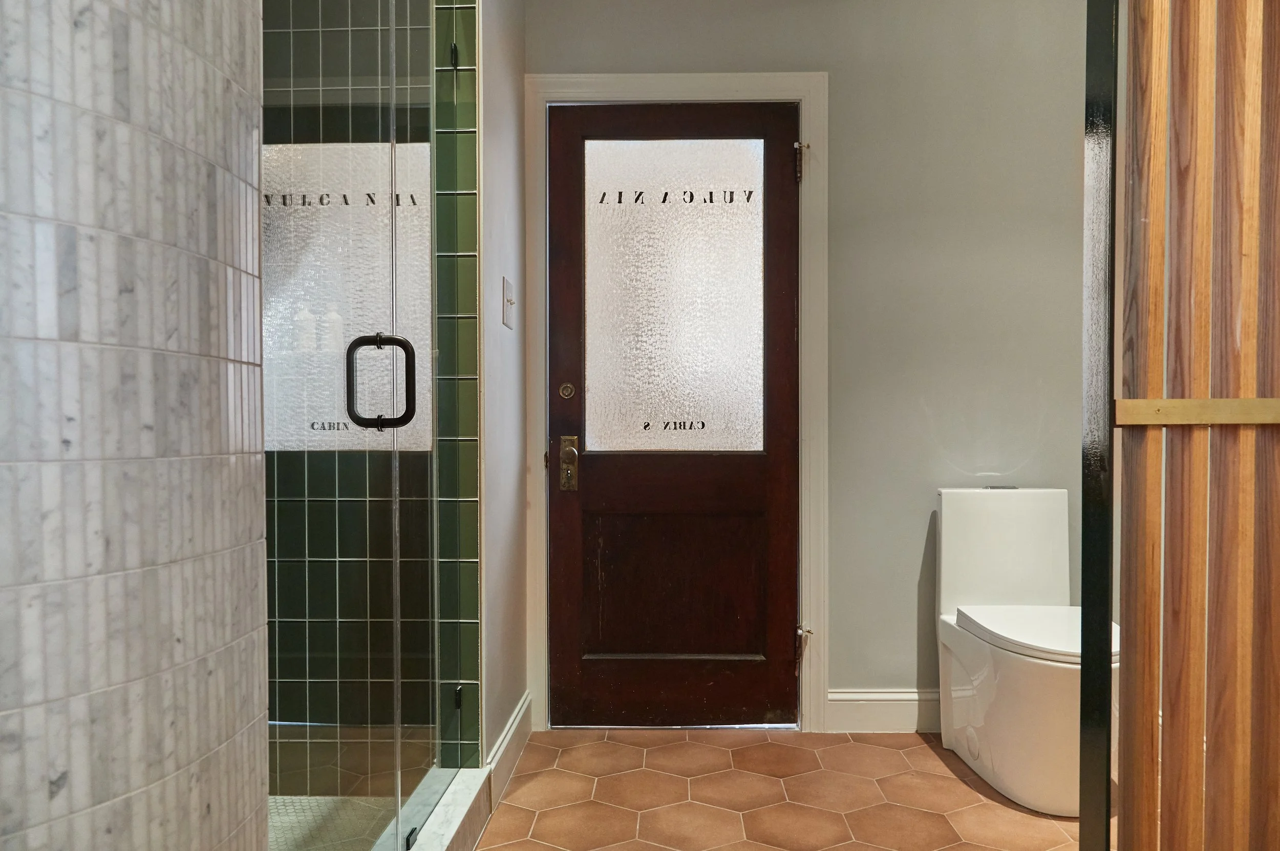 Kyle-Bathroom0256.jpg