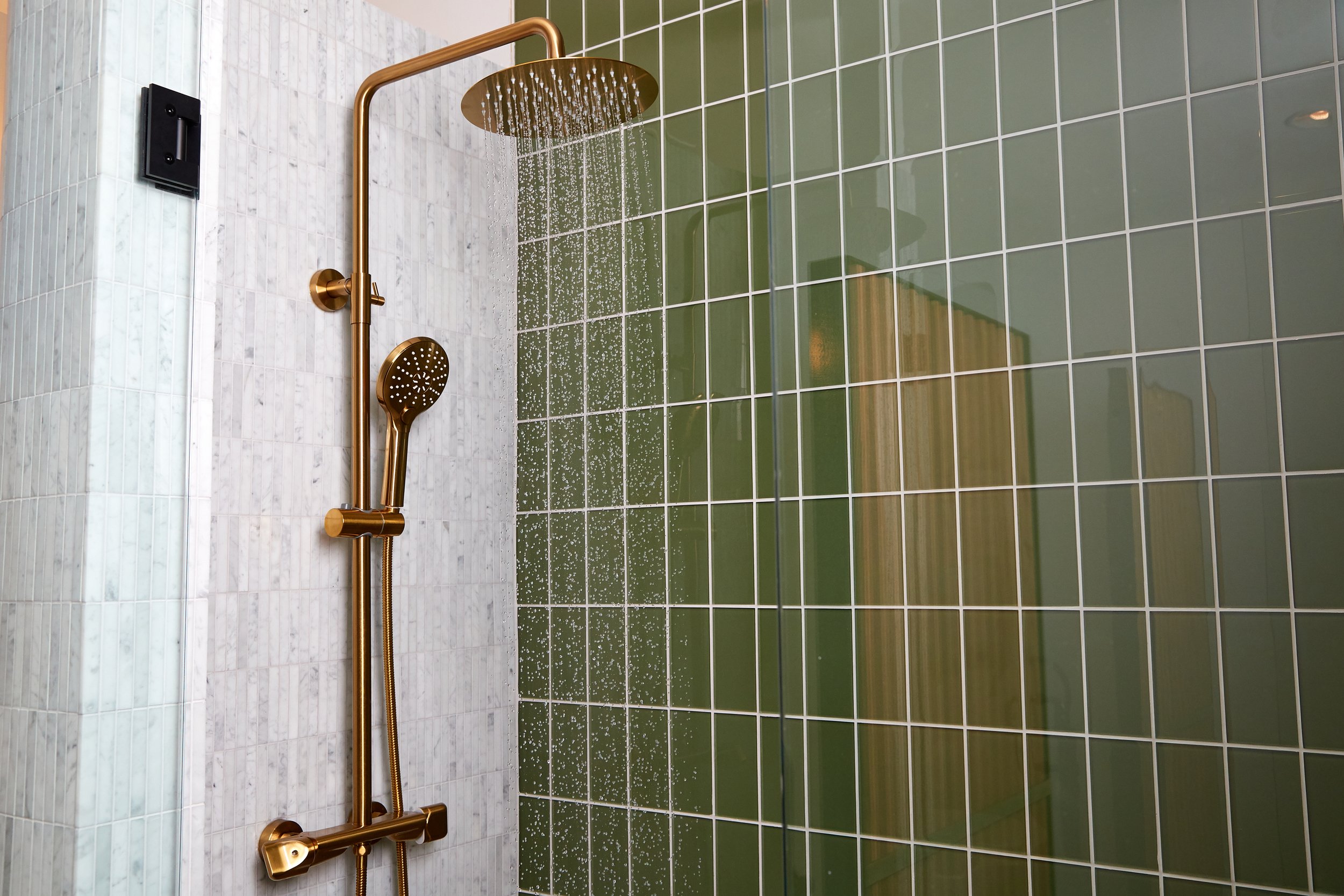 Kyle-Bathroom0227.jpg