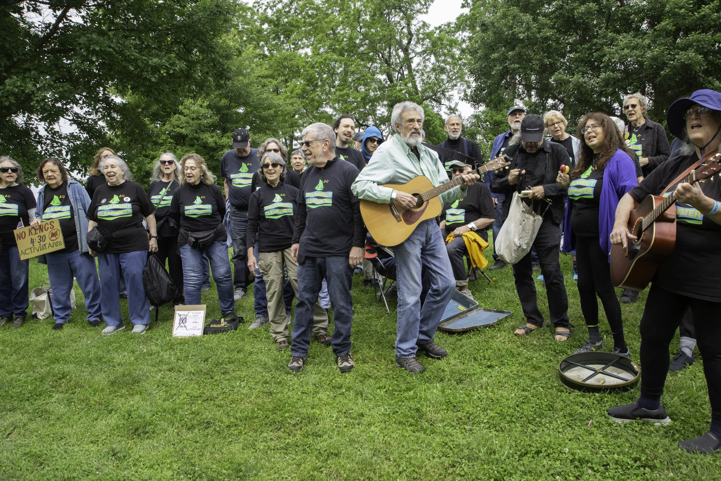 5:40PM - 6:20PM - Walkabout Clearwater Chorus
