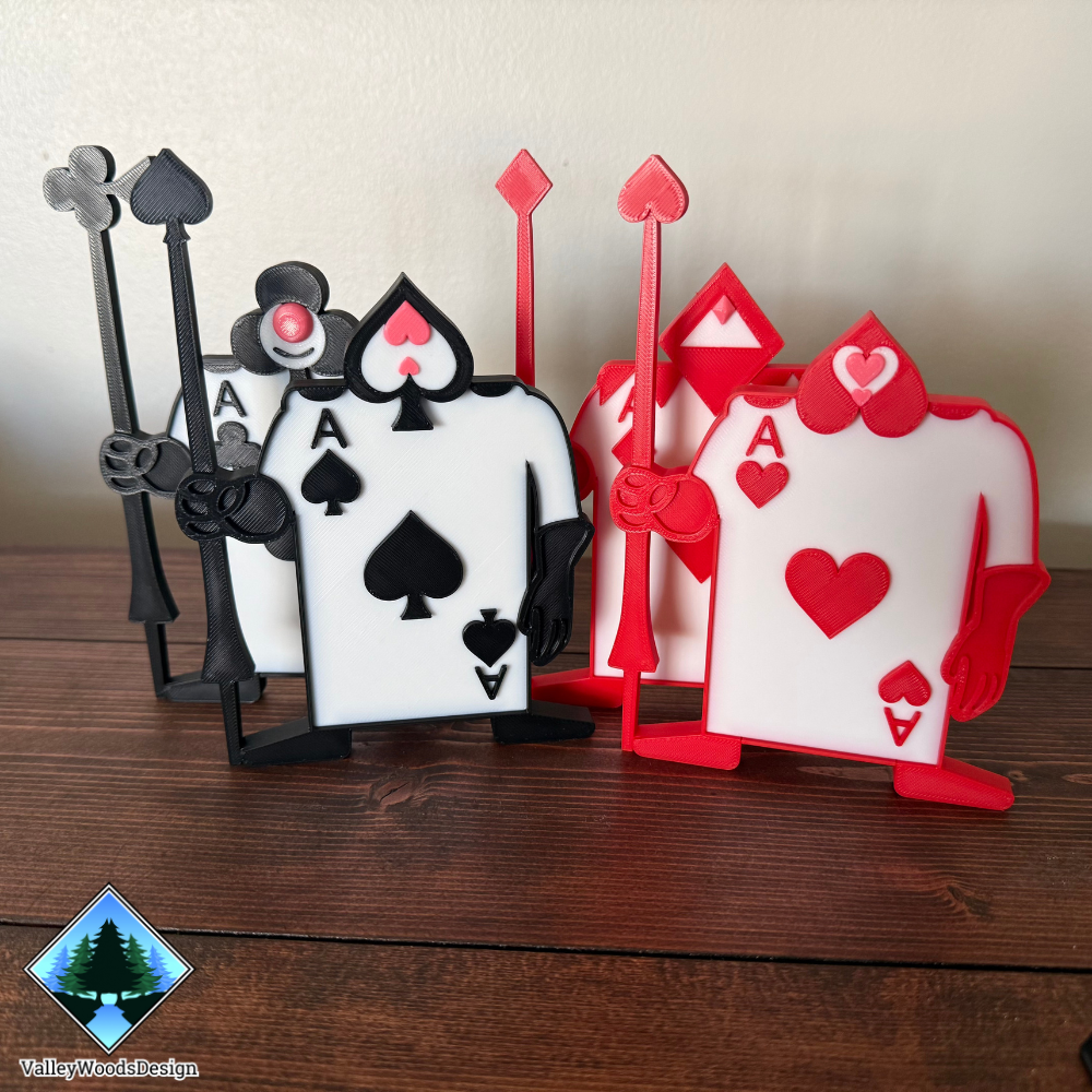 alice in wonderland card soldiers