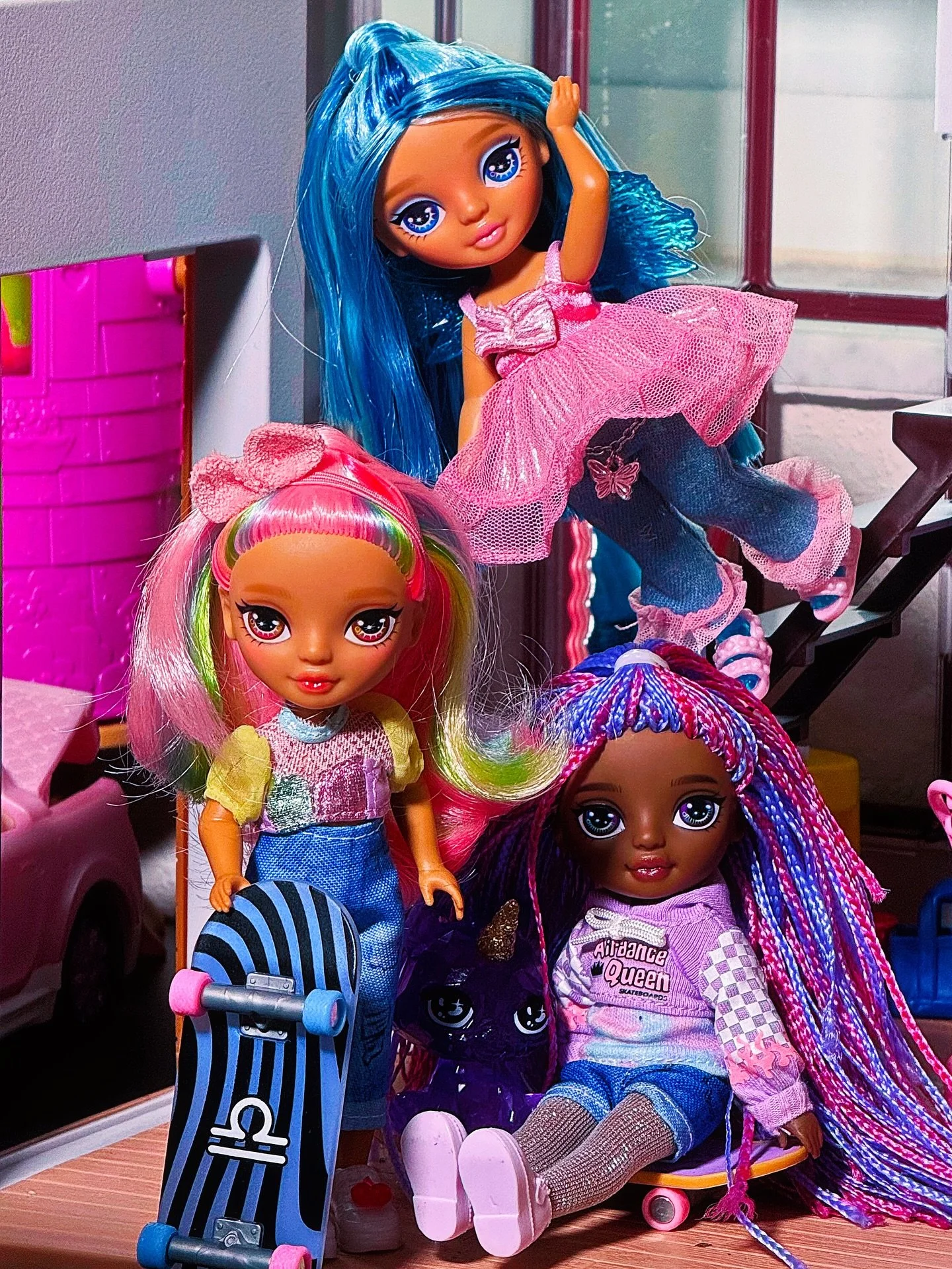 (swipe) 🧁 Who needs wings when you&rsquo;ve got wheels, a bestie, and your own ice cream shop? Two scoops of style, a swirl of speed, and a sprinkle of fairy dust; Kandy and Indigo are skating their way to Kandy&rsquo;s Kreamery while Sapphire takes