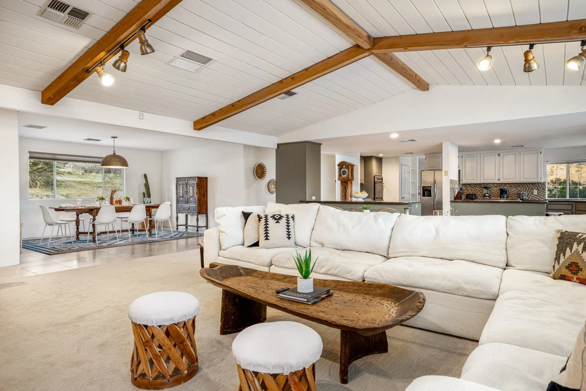 Joshua-Tree_Palm-Springs_Luxury-Interior-Design_Boho-Chic_Living-Room_02_Edited.jpg
