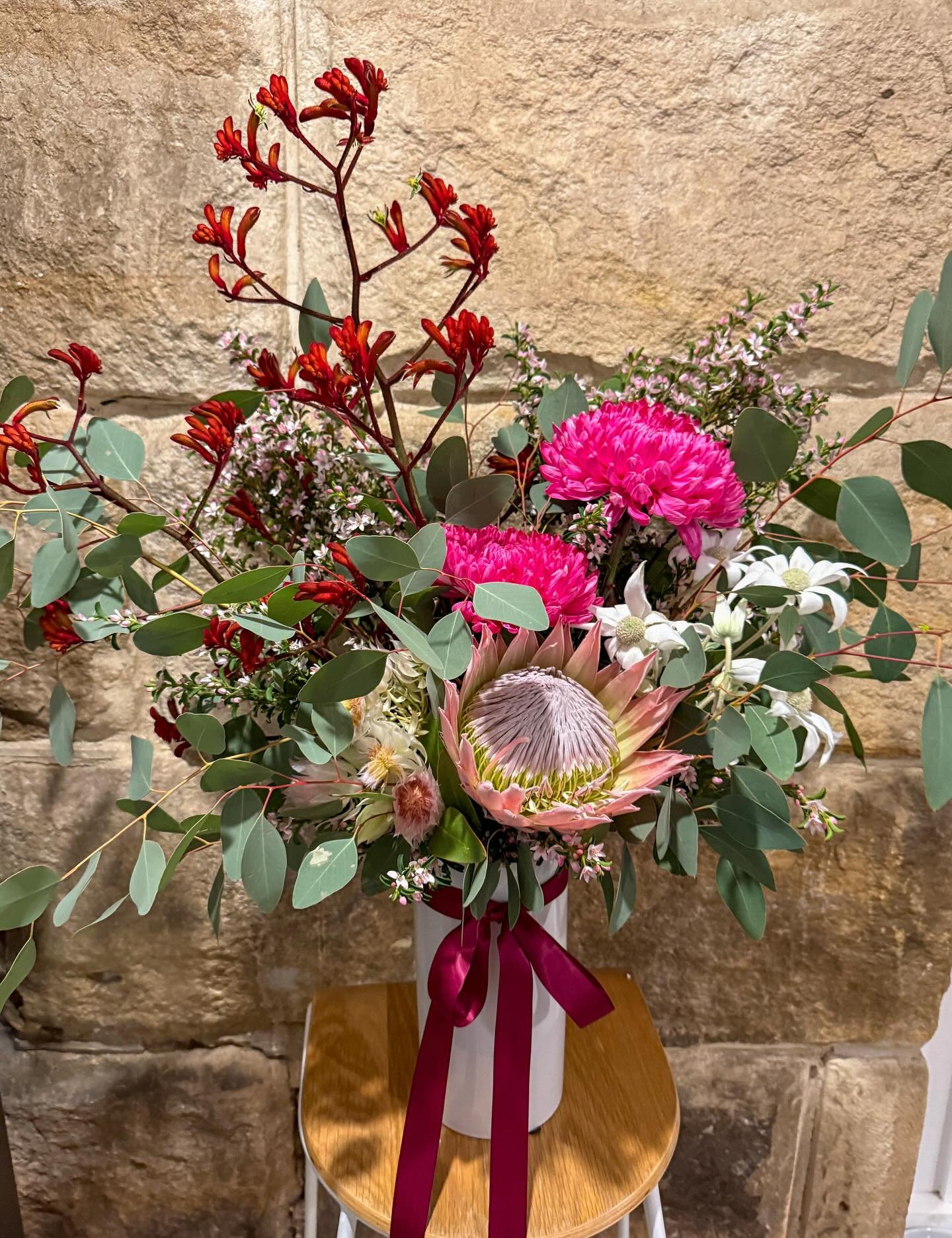 ✨ Vase Arrangements ✨

Bright, bold and full of texture &ndash; our vase arrangements are the perfect way to bring fresh beauty into your home or gift to someone special. 🌸💐

This one features a mix of striking natives, seasonal blooms and lush gre