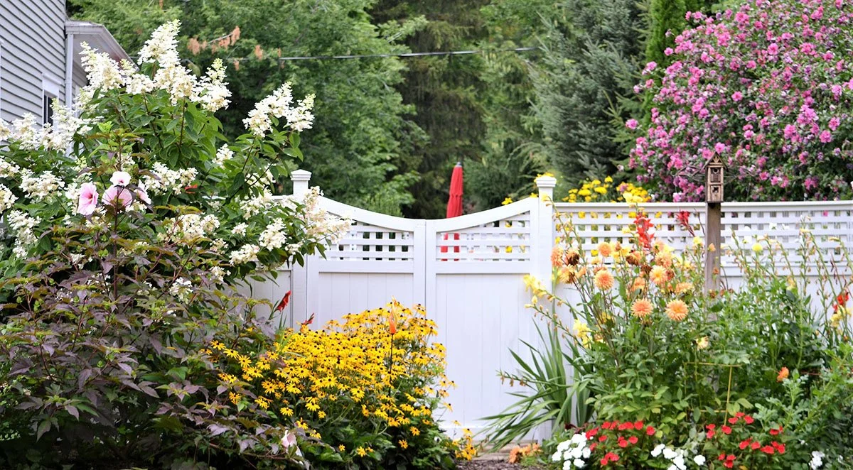 Why Choose A Vinyl PVC Fence For Your Property