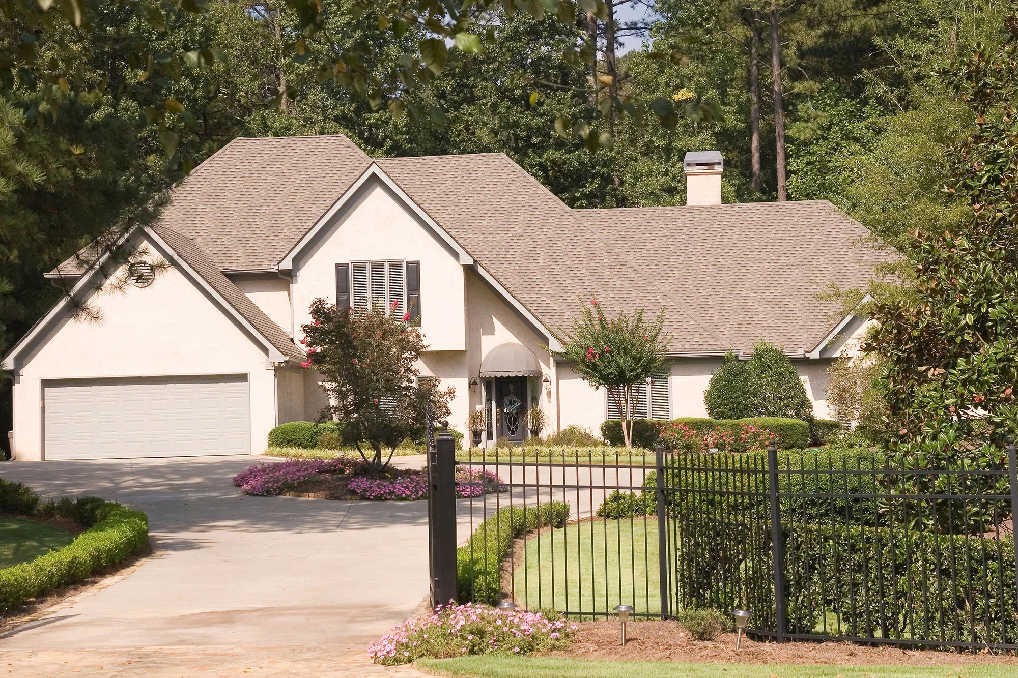 Why You Should Repair Or Replace A Fence Before Listing A Home