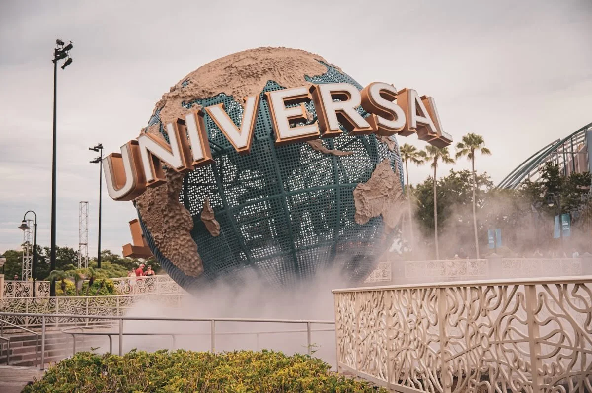Keeping y'all in suspense 😌

#OrlandoPhotographer #Citywalk #Universal #FloridaPhotography #SneakPeek